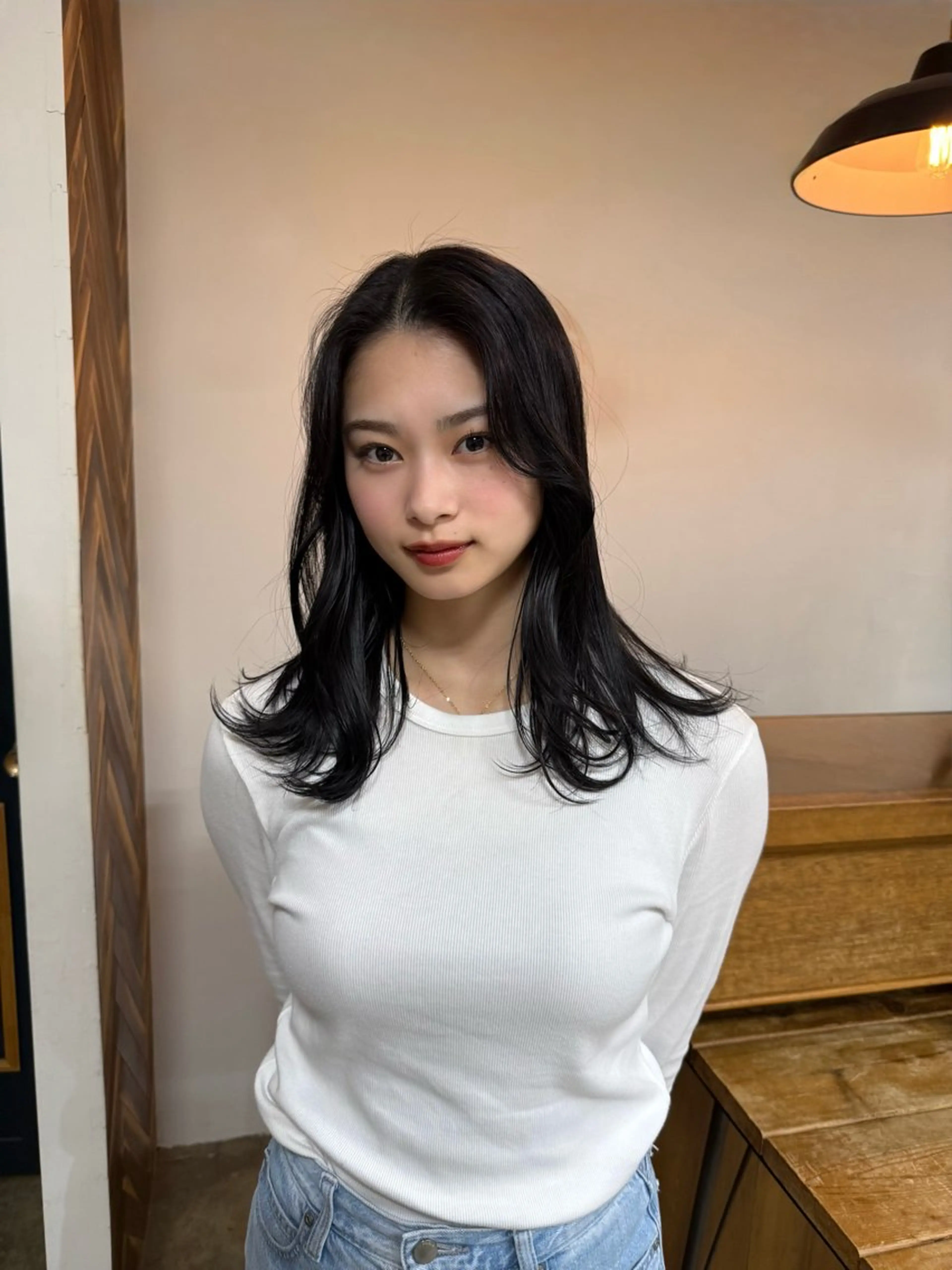 セミロング まろやか透明感カラー ♡MANAのヘアスタイル