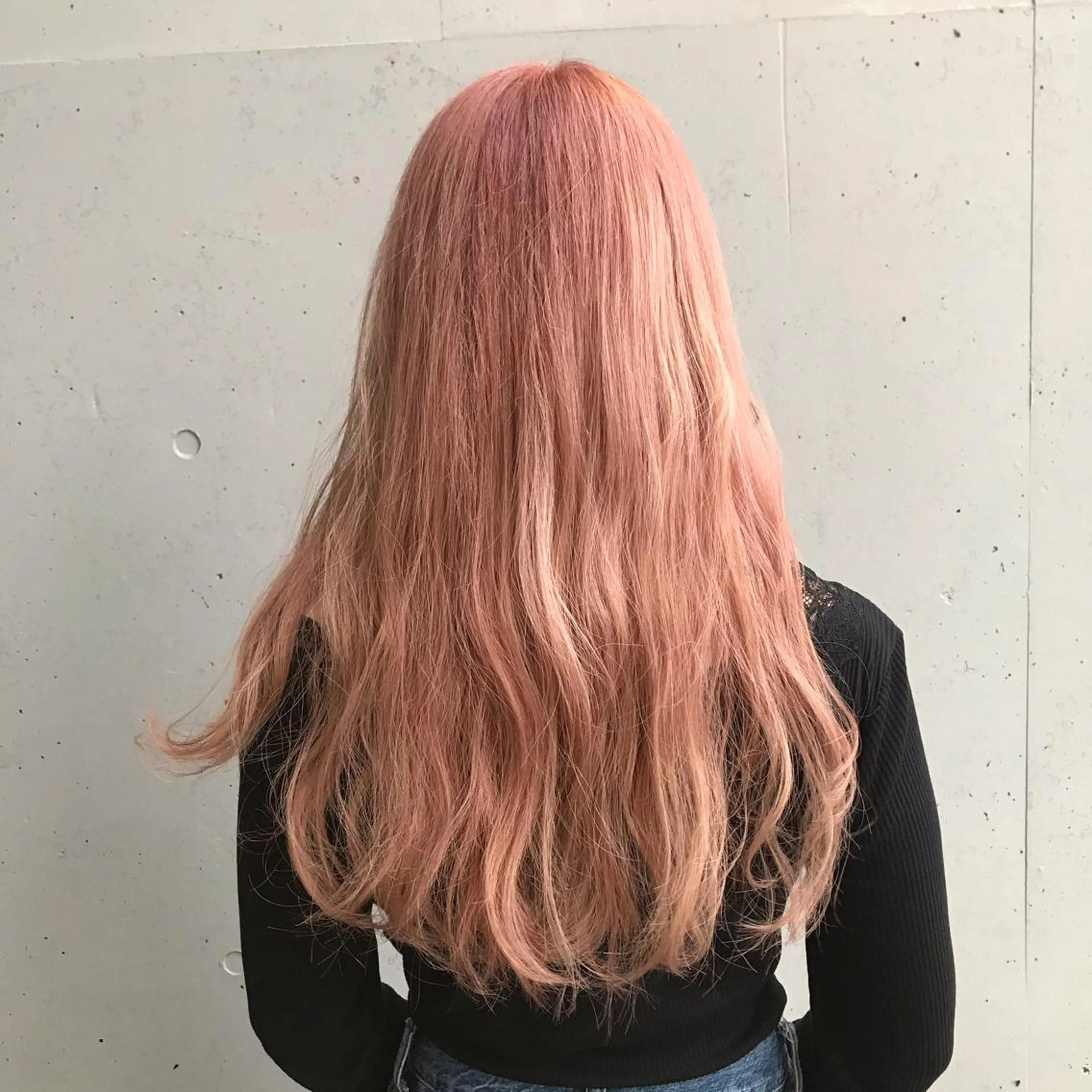 ロング カラー 一ノ瀬 蘭のヘアスタイル