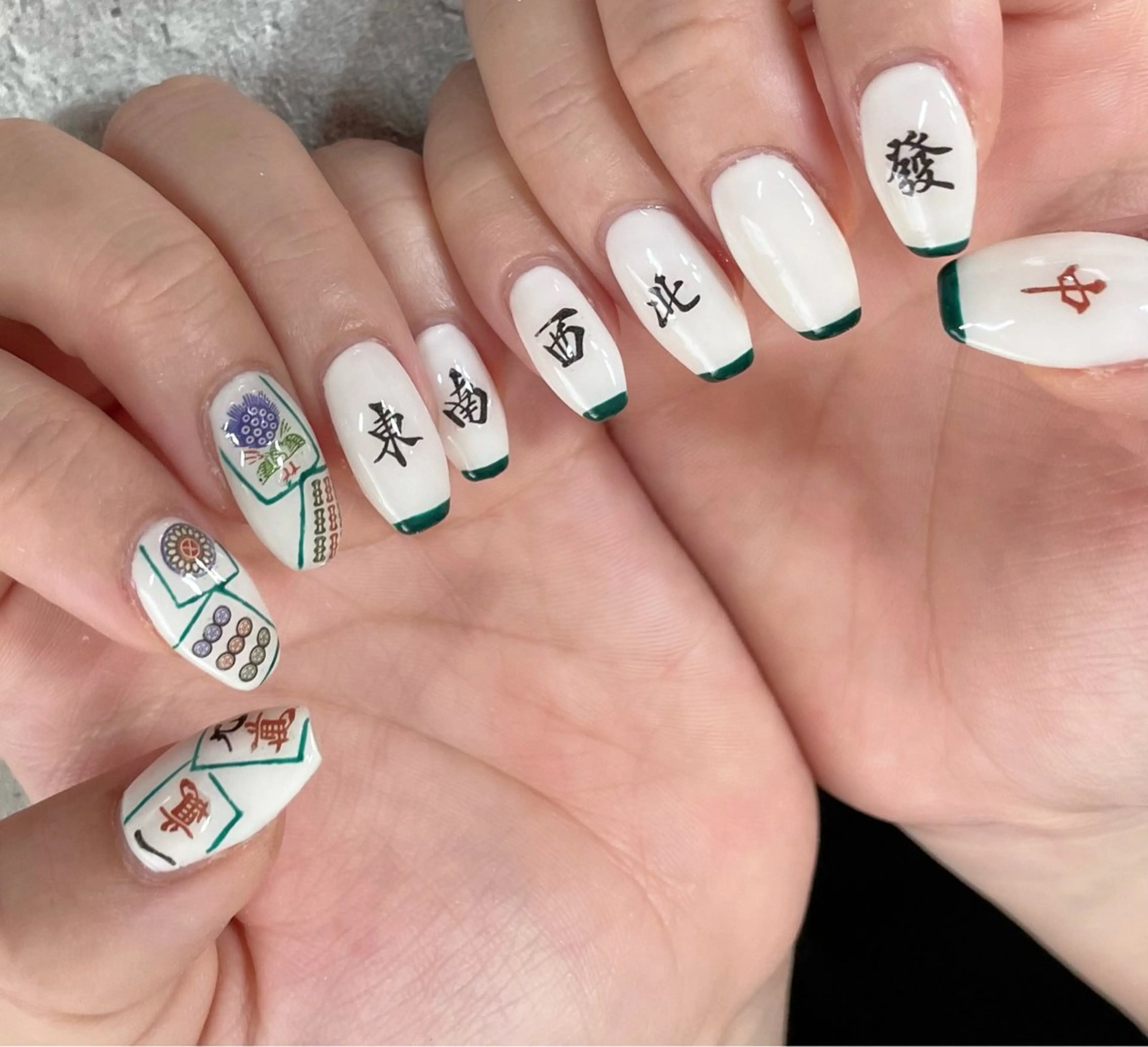 ネイル 持ち込み 東 千夏のネイルデザイン