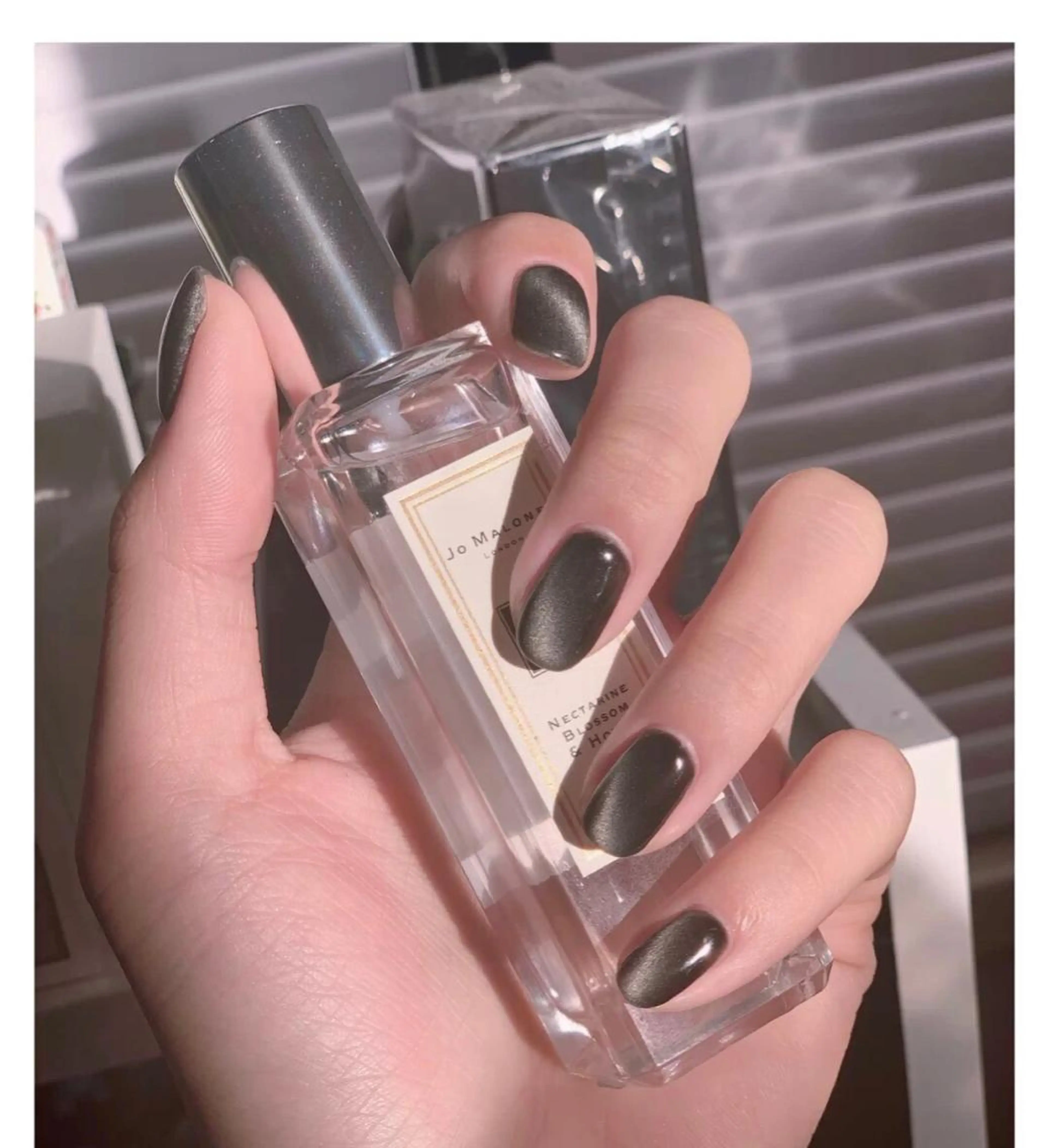 ネイル ハンドネイル 💅E•U•B NAIL🌹所属・横浜市中区曙町 ネイルE·U·Bのネイルデザイン