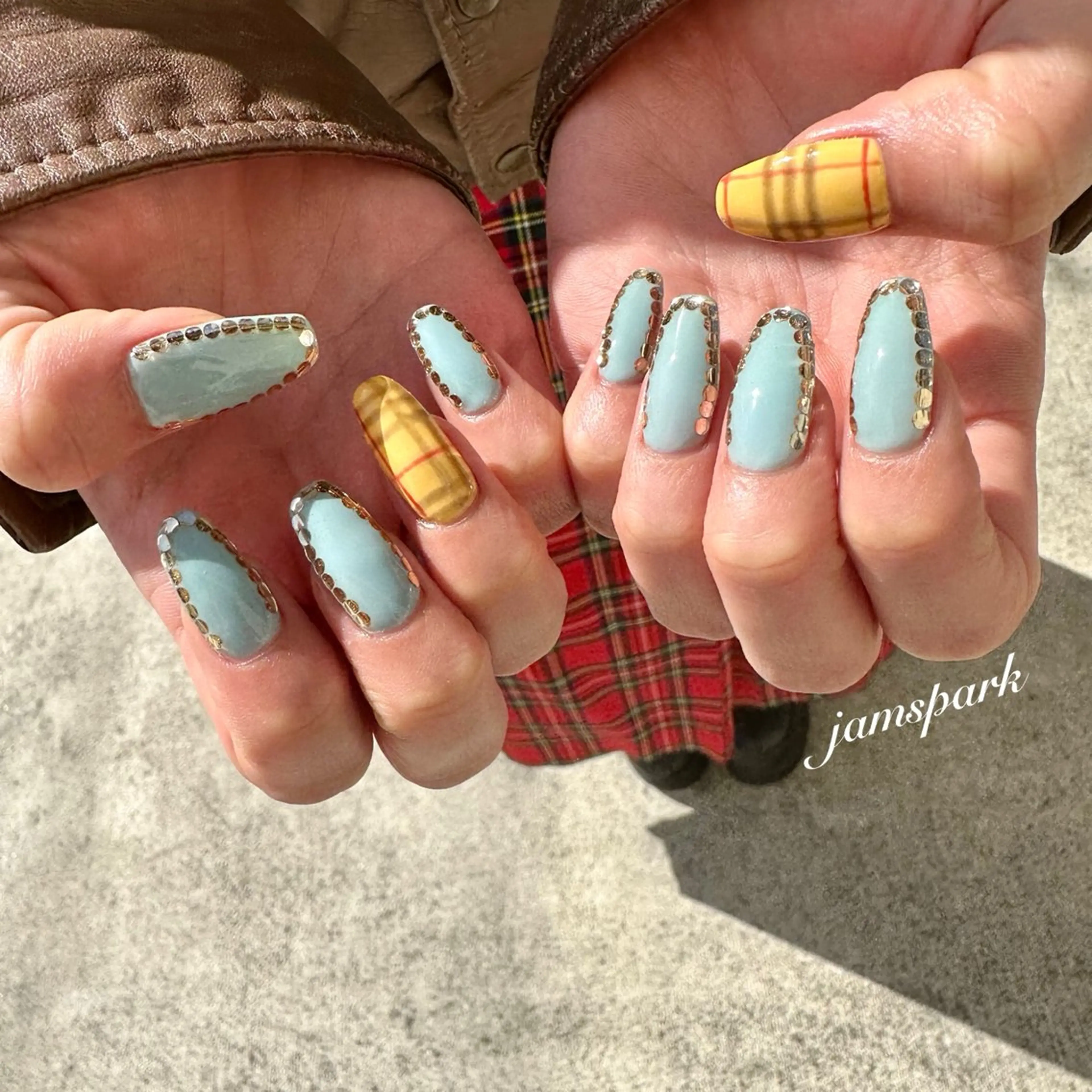 ネイル ボルドー ニュアンスネイル 赤色 冬ネイル ハンドネイル jamspark ✨のネイルデザイン