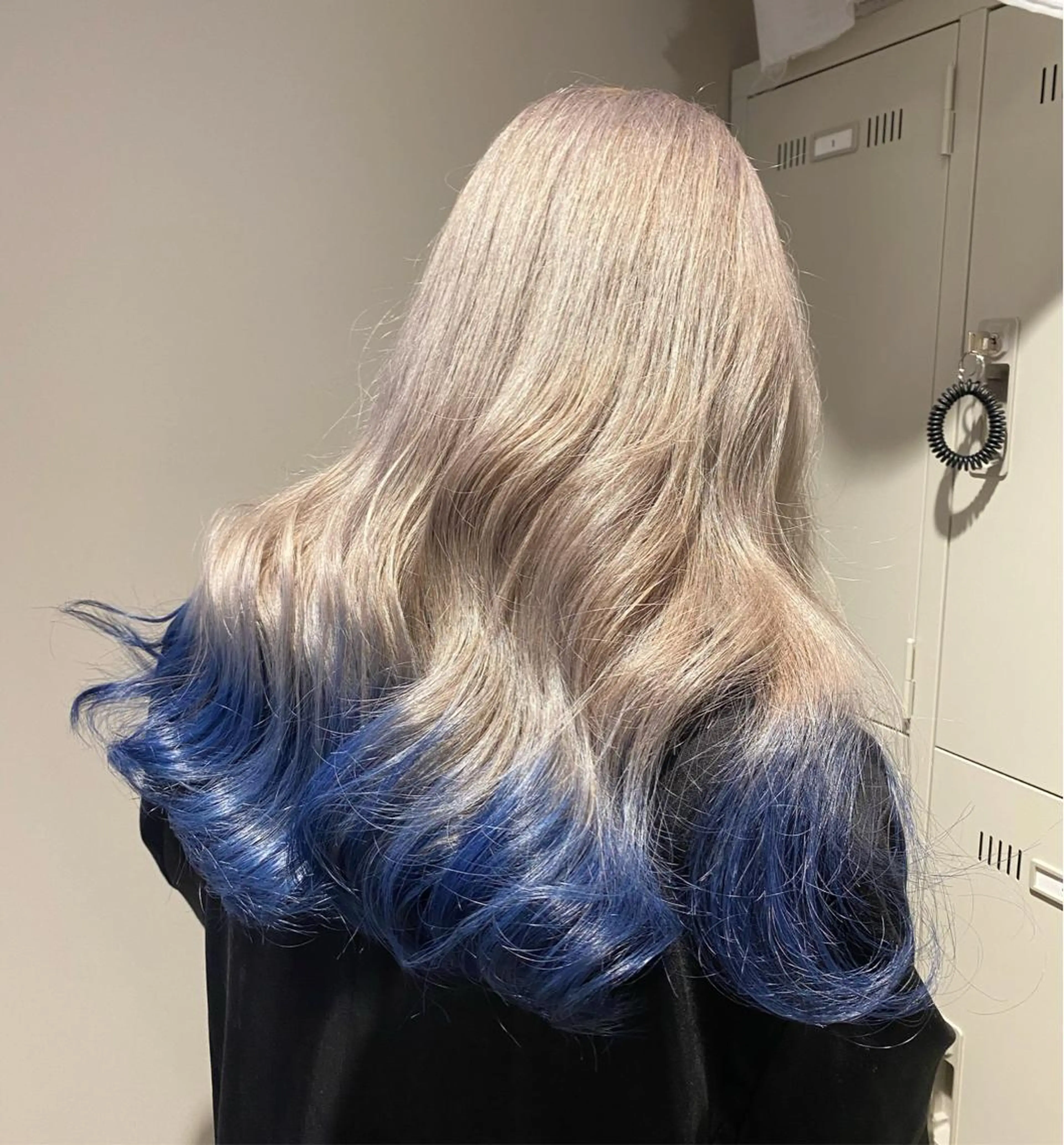 セミロング カラー ベージュカラー ブリーチ ケアブリーチ ハイトーンカラー ホワイトベージュ ヘアカラー ヘアセット 韓国/トレンド レイヤー【101】のヘアスタイル