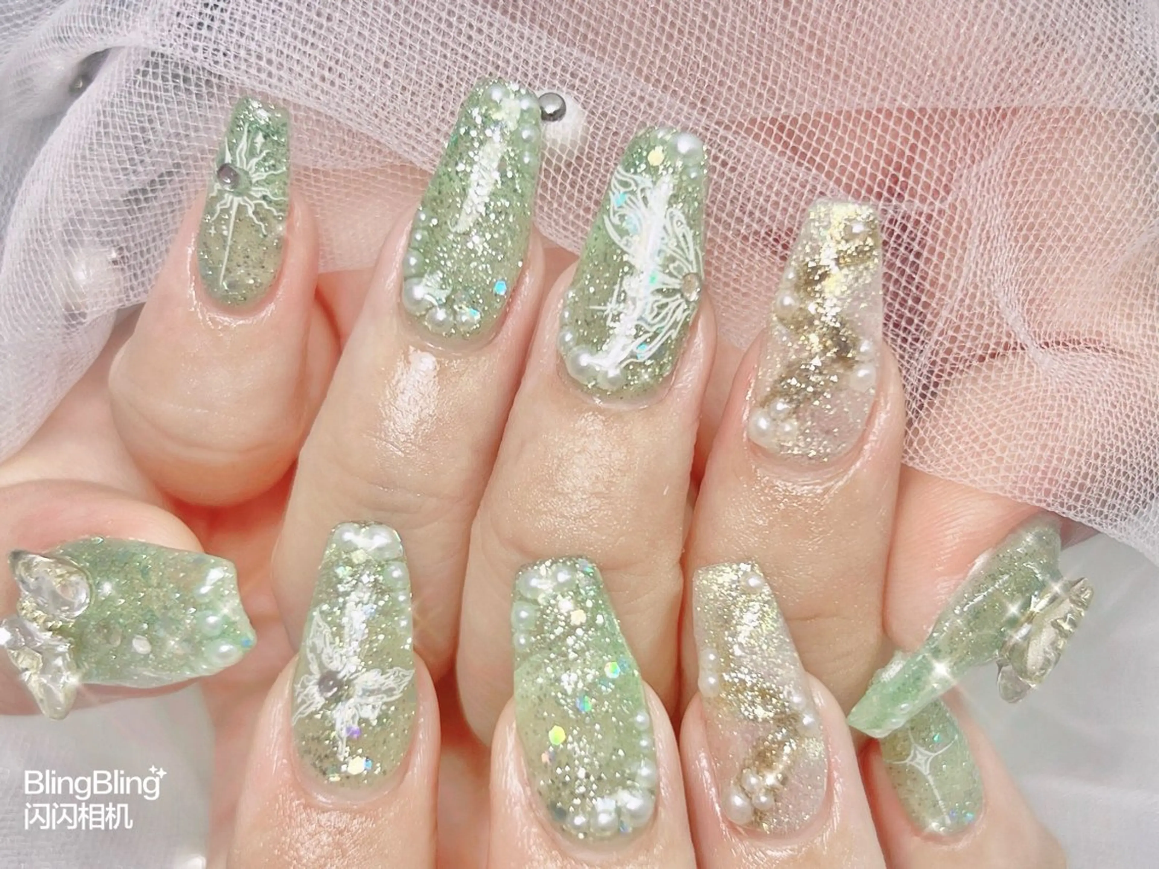 ネイル オーロラネイル チークネイル 長さ出し フットネイル フレンチネイル NaNa nailのネイルデザイン