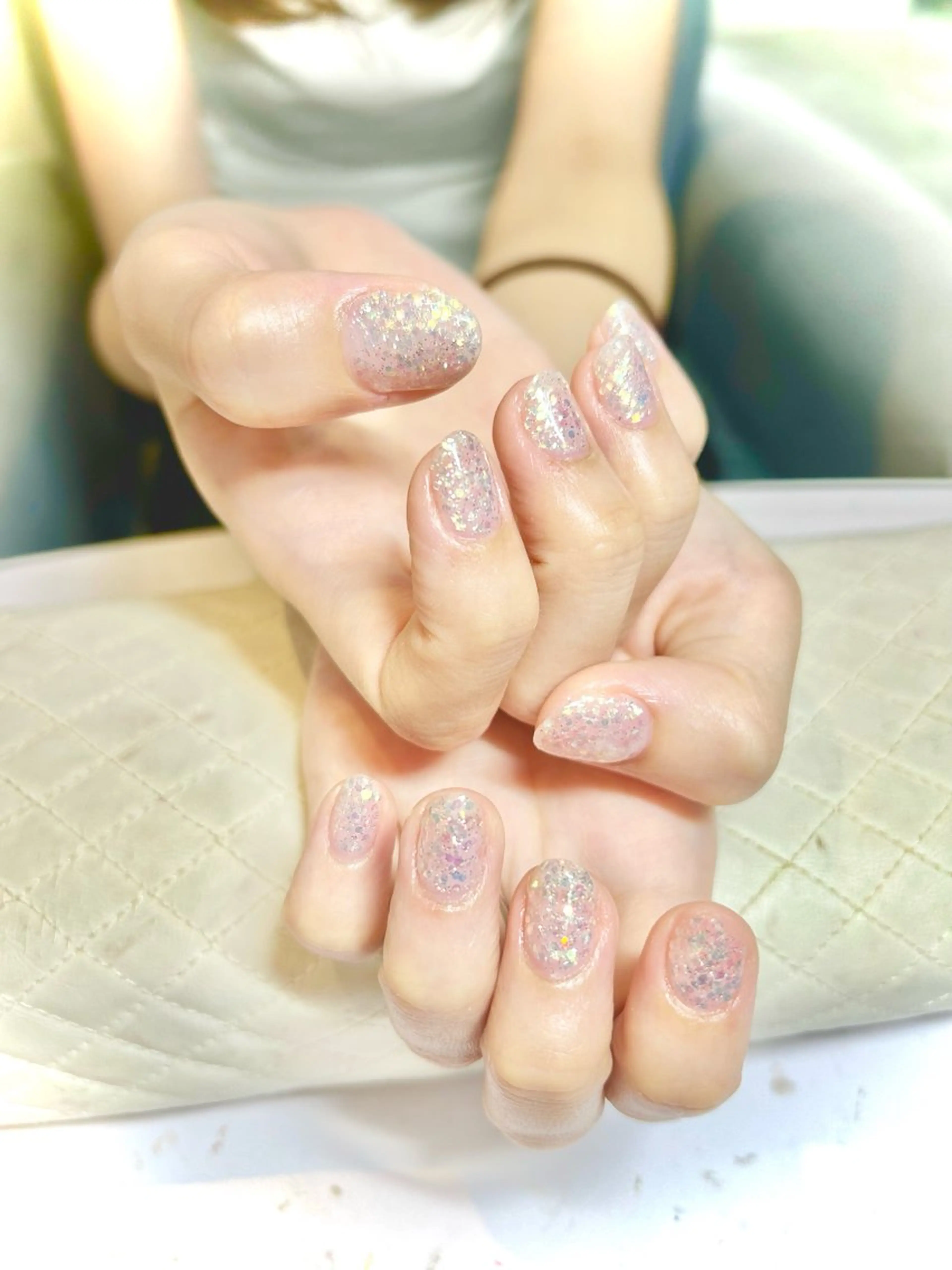 ネイル ラメ(グリッター) ワンカラーネイル ネイルサロンエーナイン札幌大通本店所属・宇野 舞美のネイルデザイン