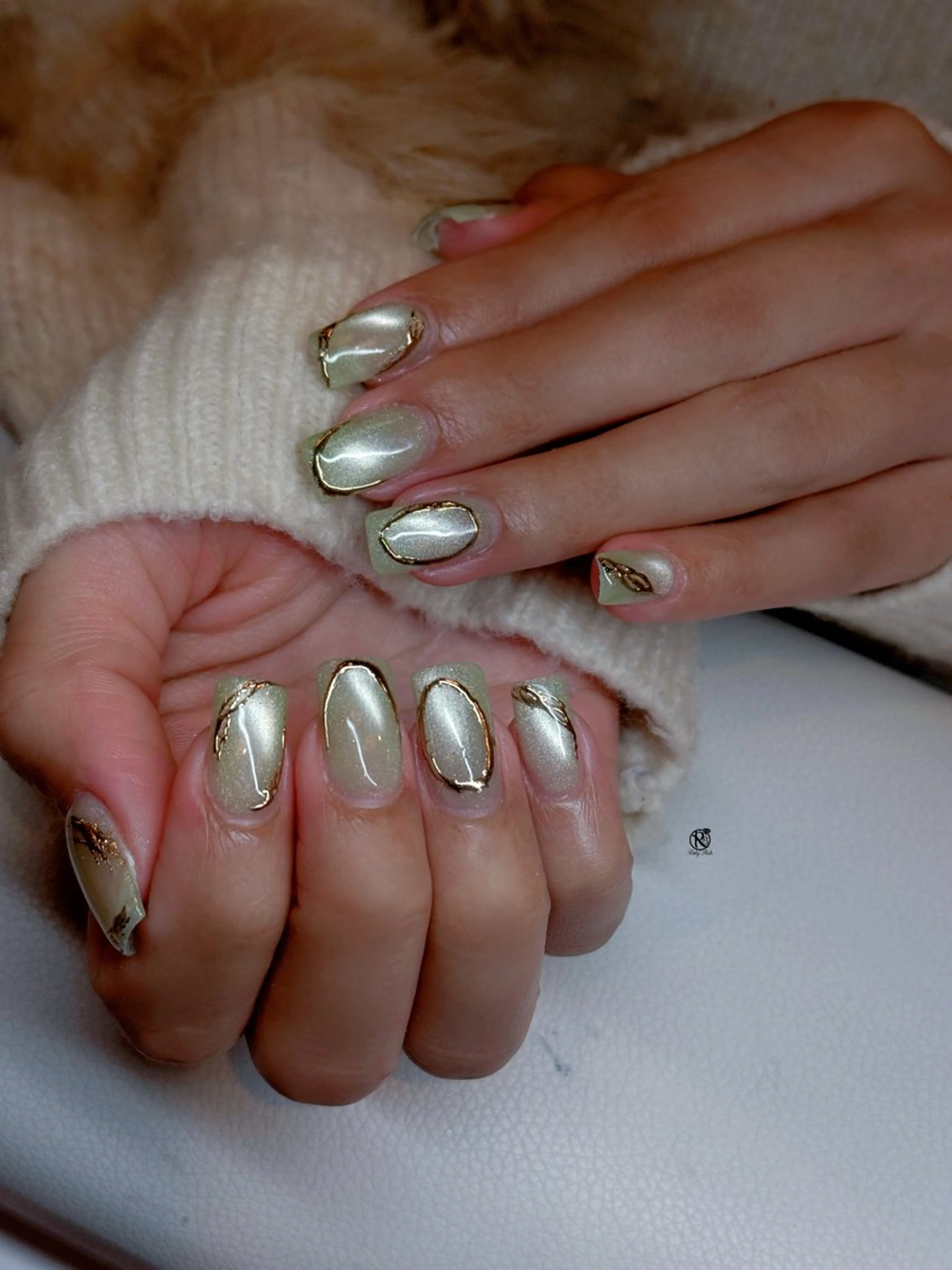 ネイル ボルドー ブラウン チークネイル ドット フットネイル ハンドネイル CHERRYネイルサロン所属・チェリネイルサロン 霞ヶ関のネイルデザイン