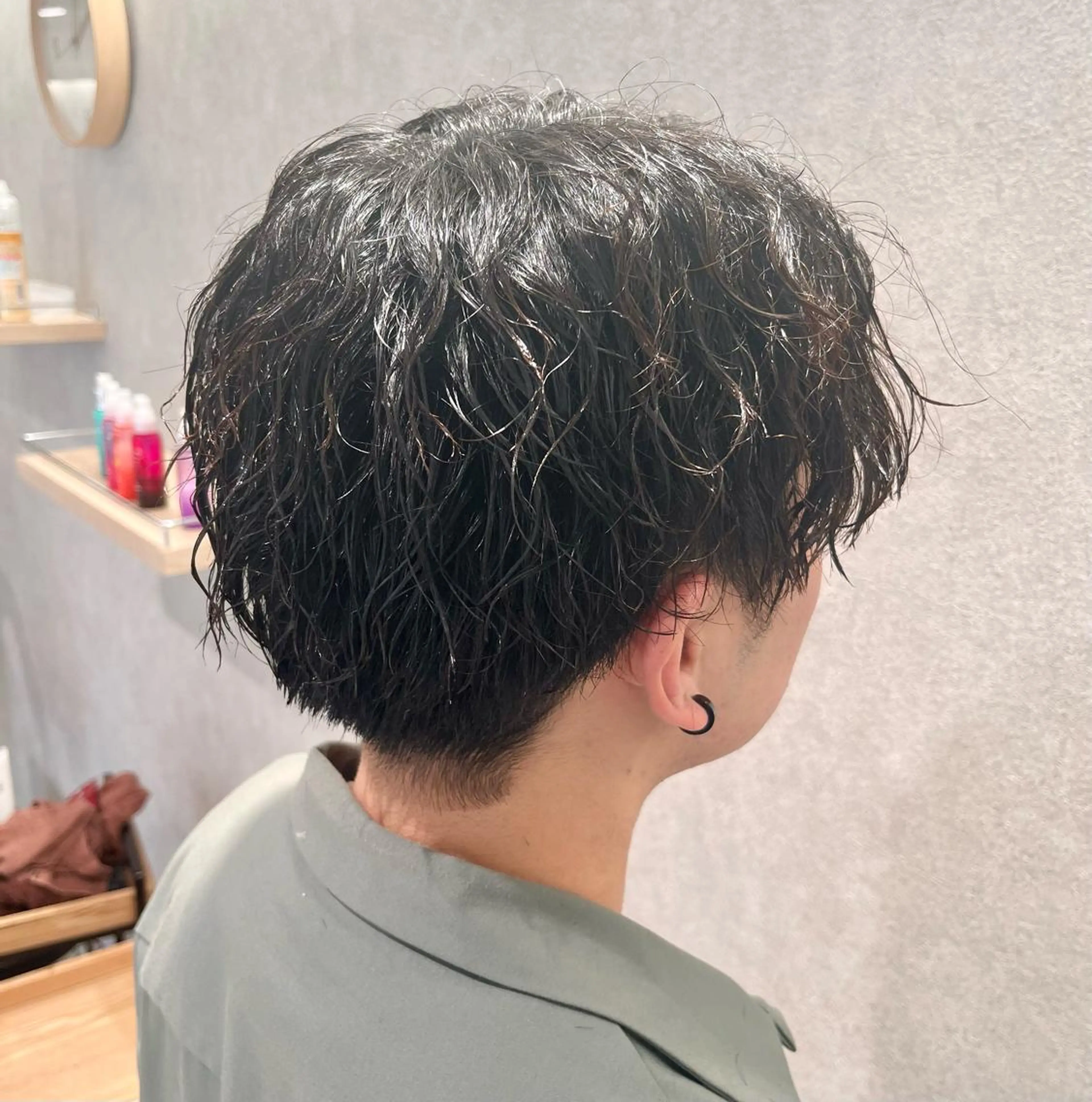 パーマ メンズ 巖本 真希のヘアスタイル