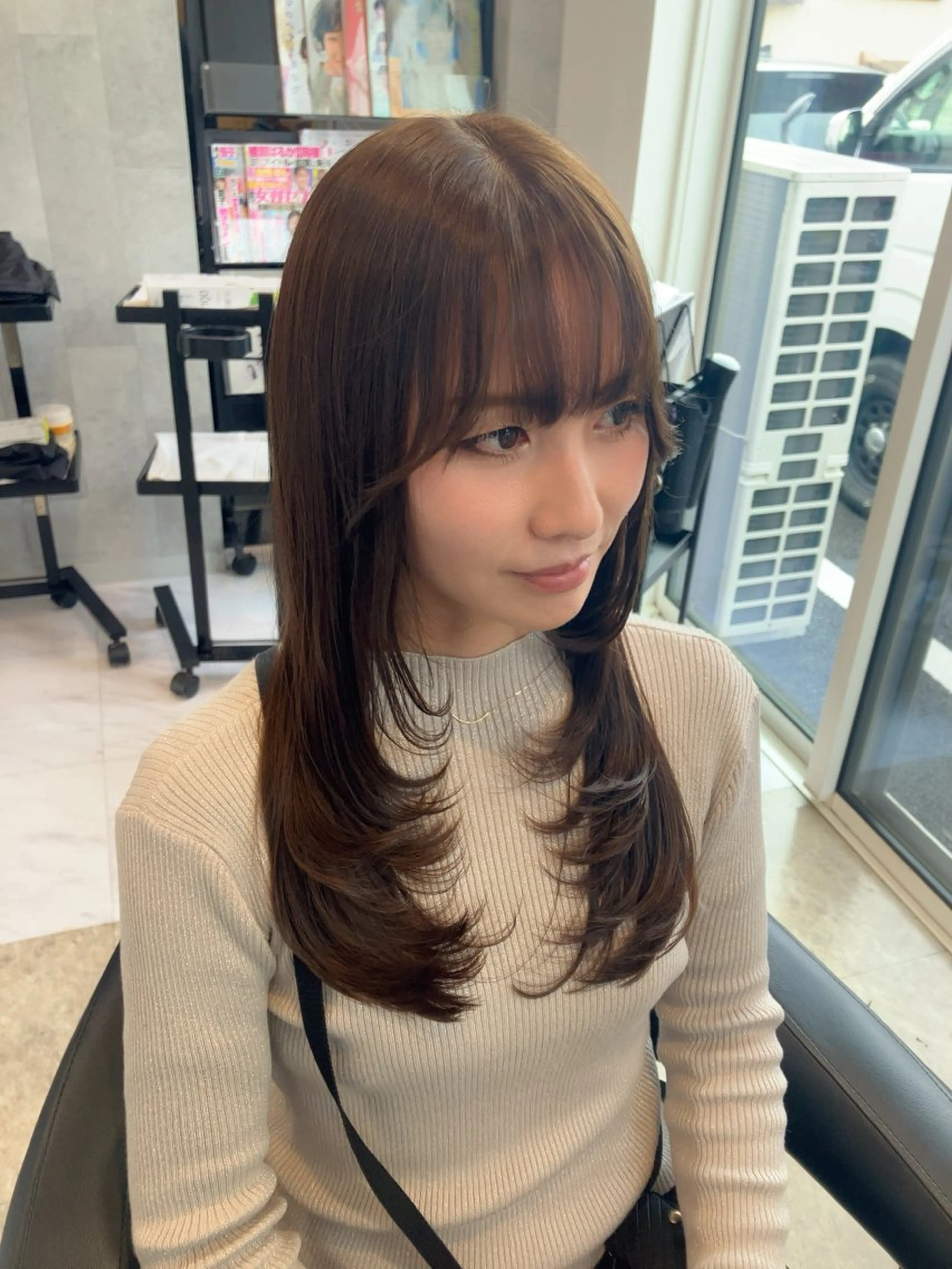 ロング 顔周りカット レイヤーカット SEA BELLE YASUのヘアスタイル