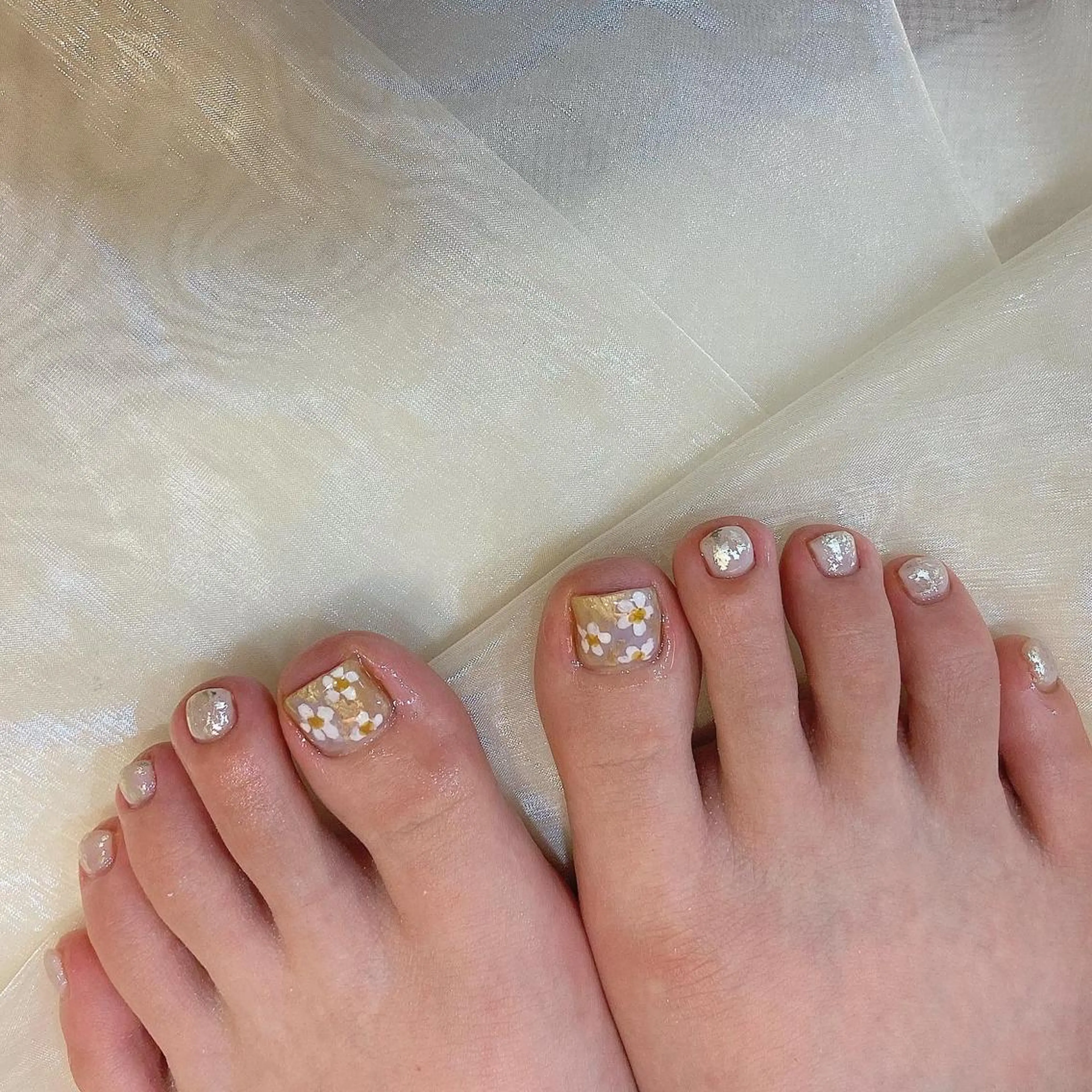 ネイル フットネイル 𝕄𝕚𝕪𝕦🤍 自由が丘⌇パラジェルのネイルデザイン