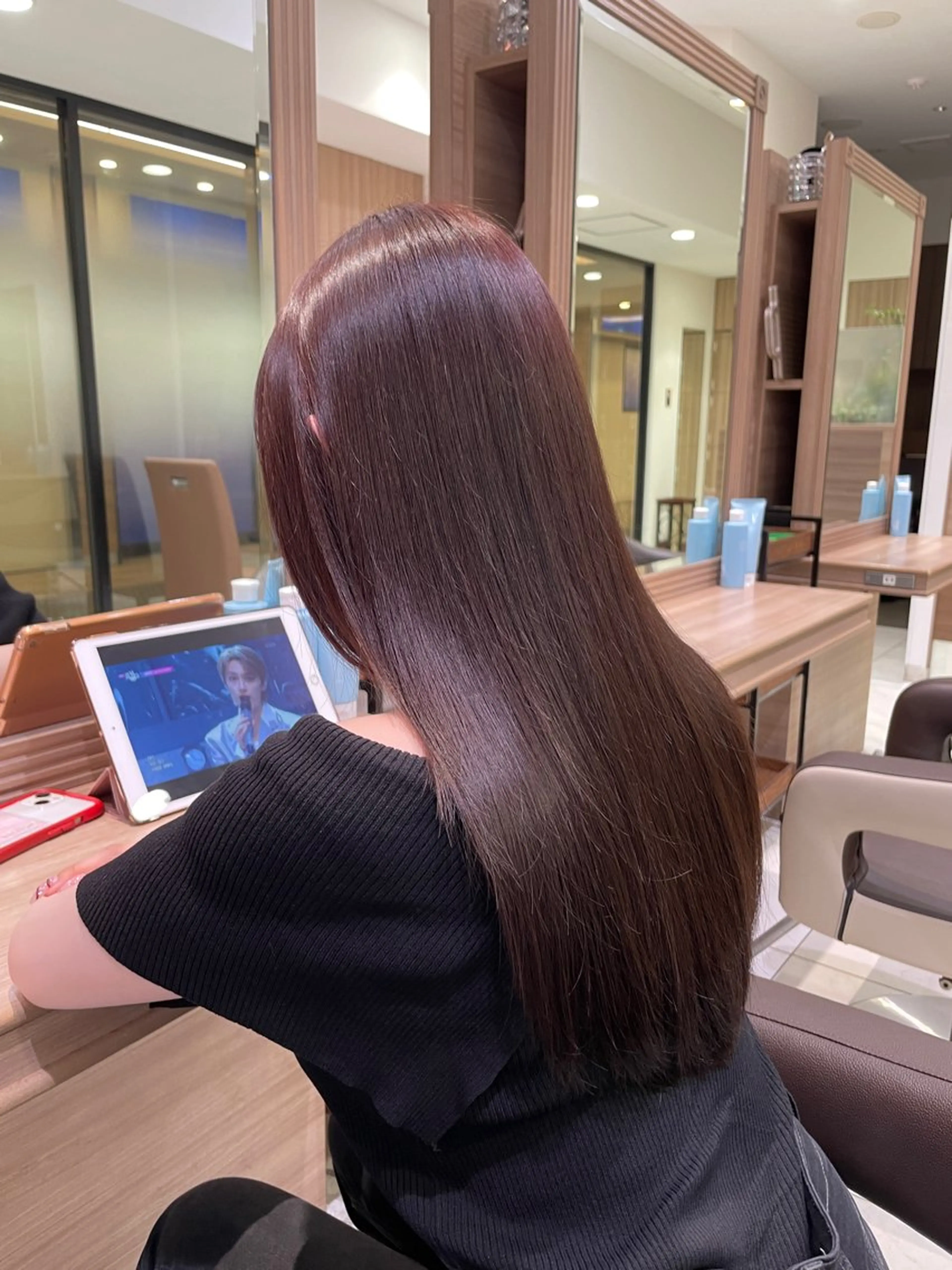 ロング カラー トリートメント ヘアカラー トリートメント 艶カラー まなか🌀のヘアスタイル