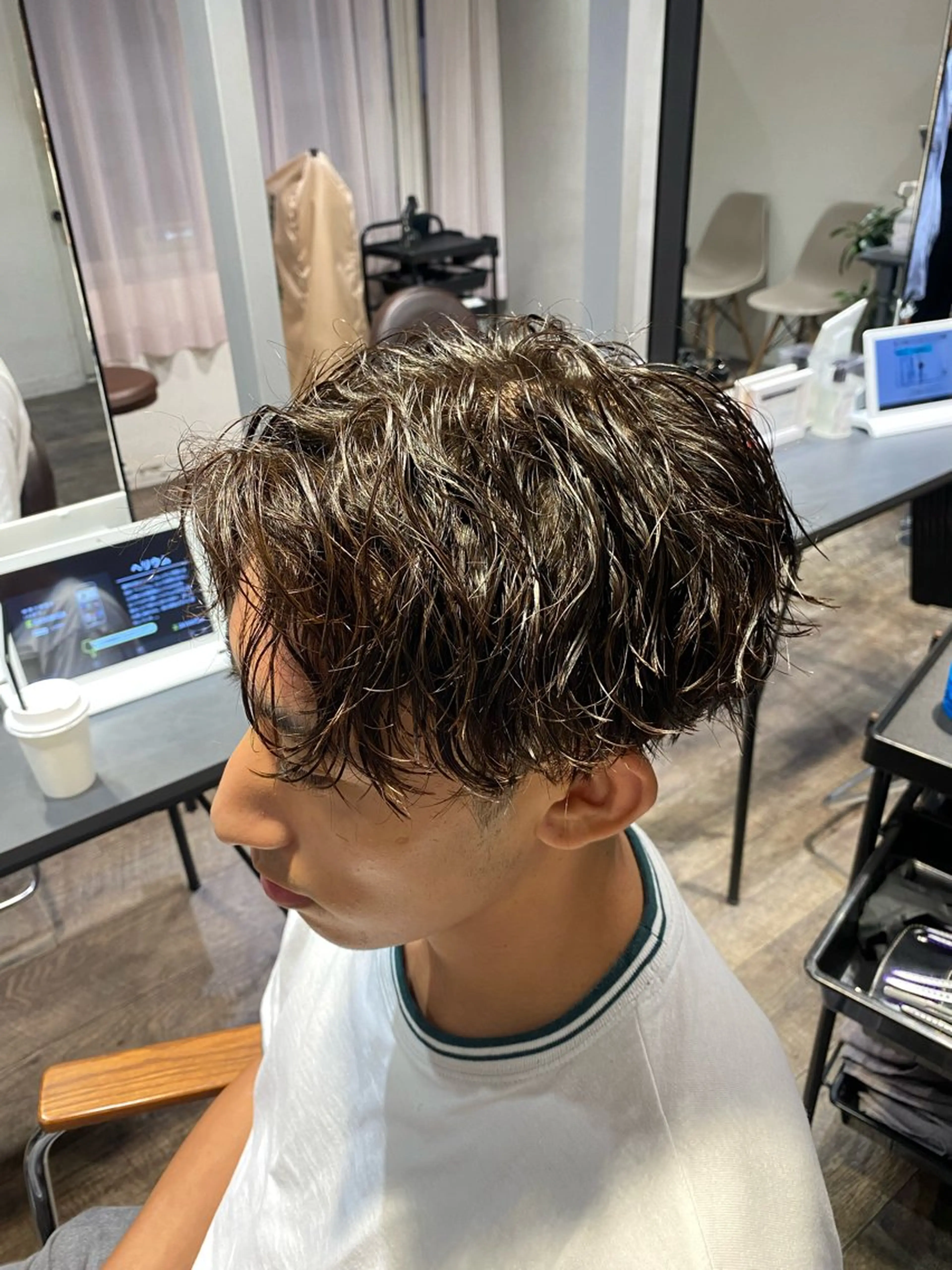 ショート パーマ メンズ カット パーマ 江﨑 翔のヘアスタイル
