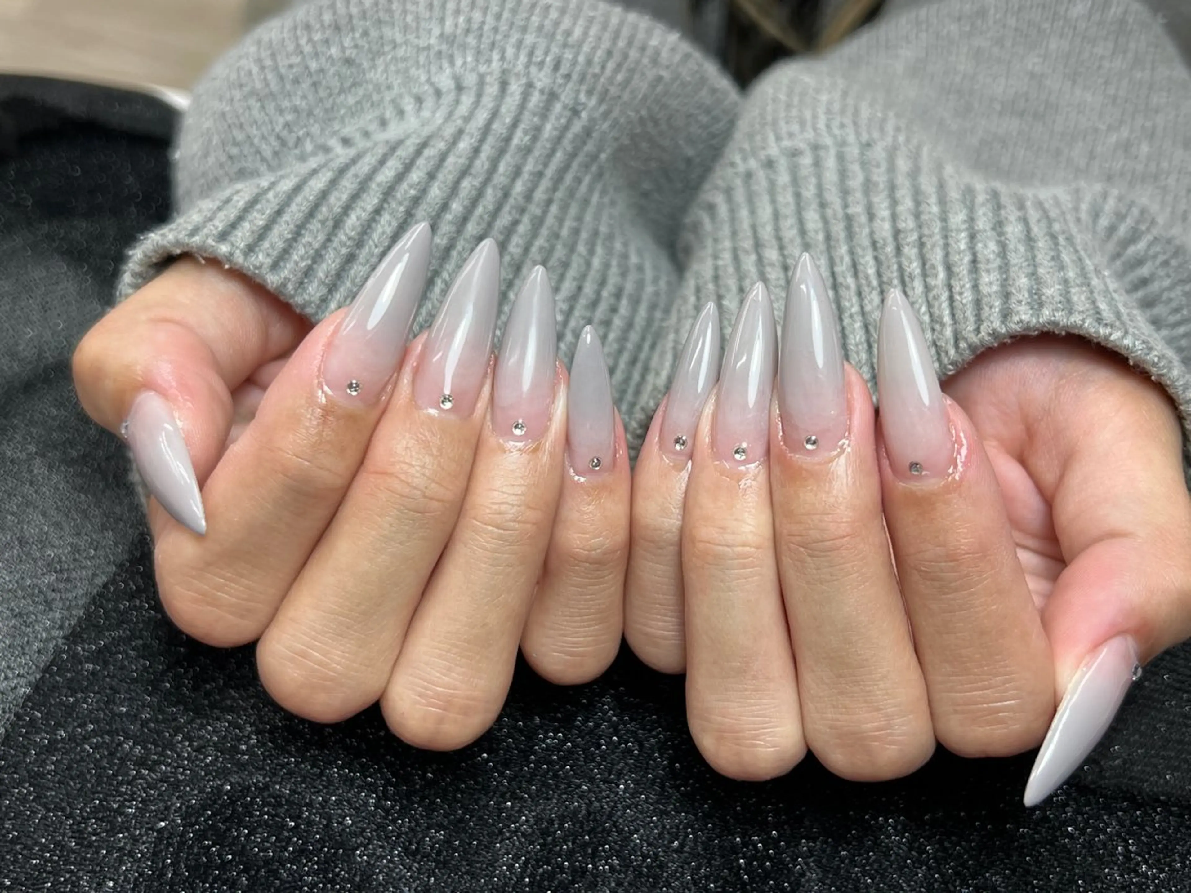 メンズ ネイル メンズ韓国風 アートネイル フレンチネイル ジェルネイル キラキラネイル ハンドネイル Bloom スカルプ専門店のネイルデザイン