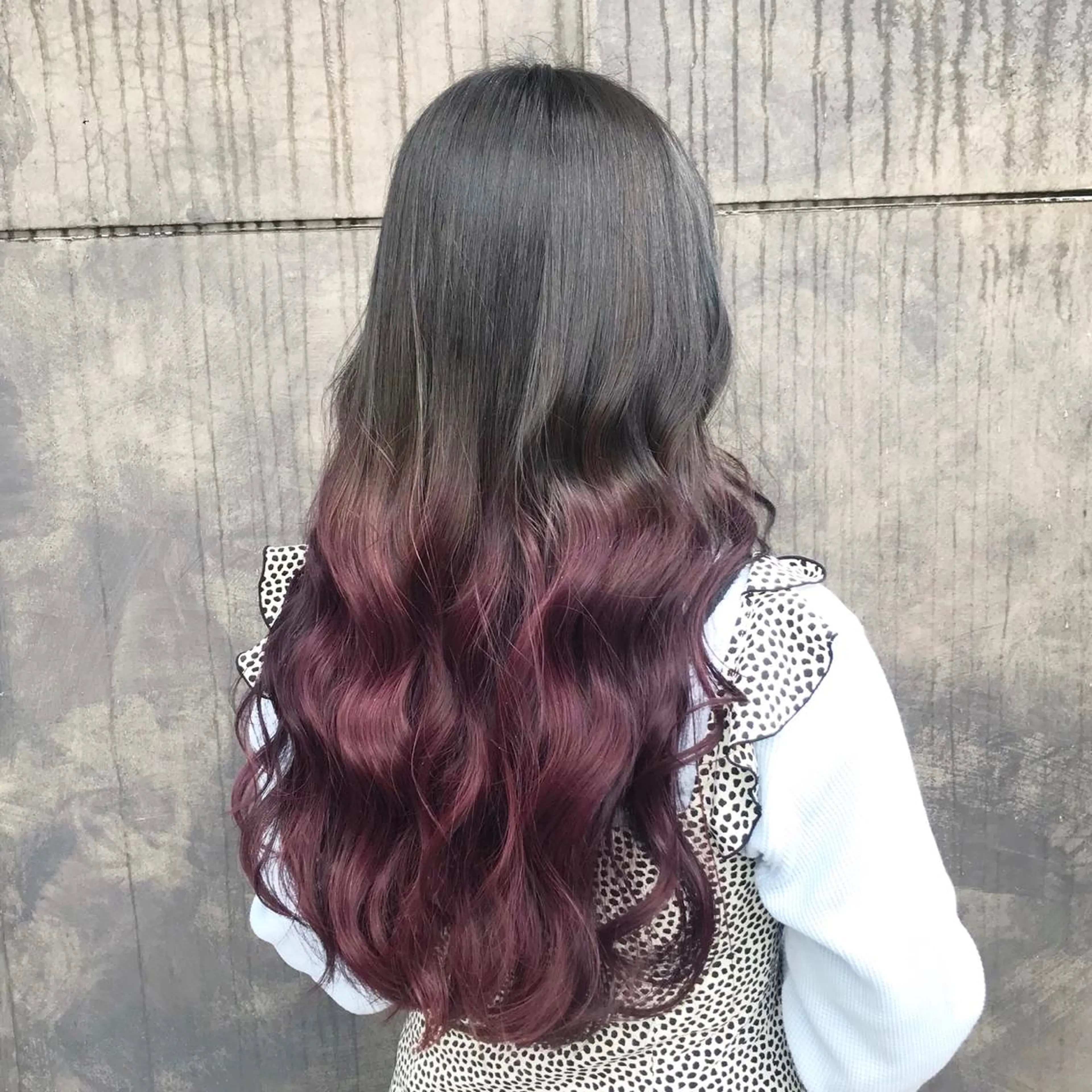 ロング カラー ブリーチ グラデーションカラー ピンクカラー ヨシンモリ ムルギョル巻き サロウィン所属・K-POP好き美容師 🇰🇷Kai.Yのヘアスタイル