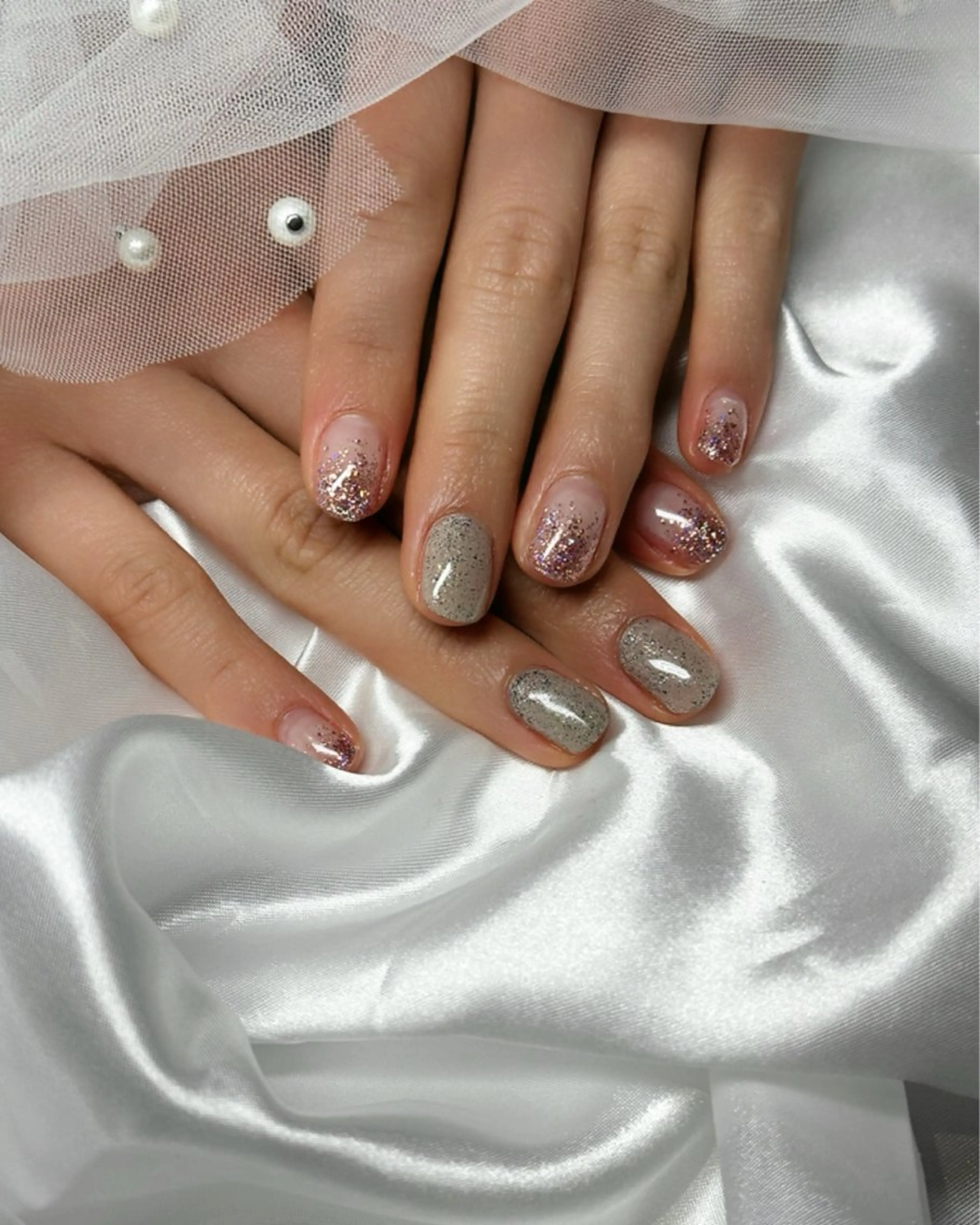 ネイル グラデーション キラキラネイル ラメ(グリッター) ラメグラデーション ニュアンスネイル ハンドネイル cres nail（スクールW内）所属・Sei ｜ cres nailのネイルデザイン