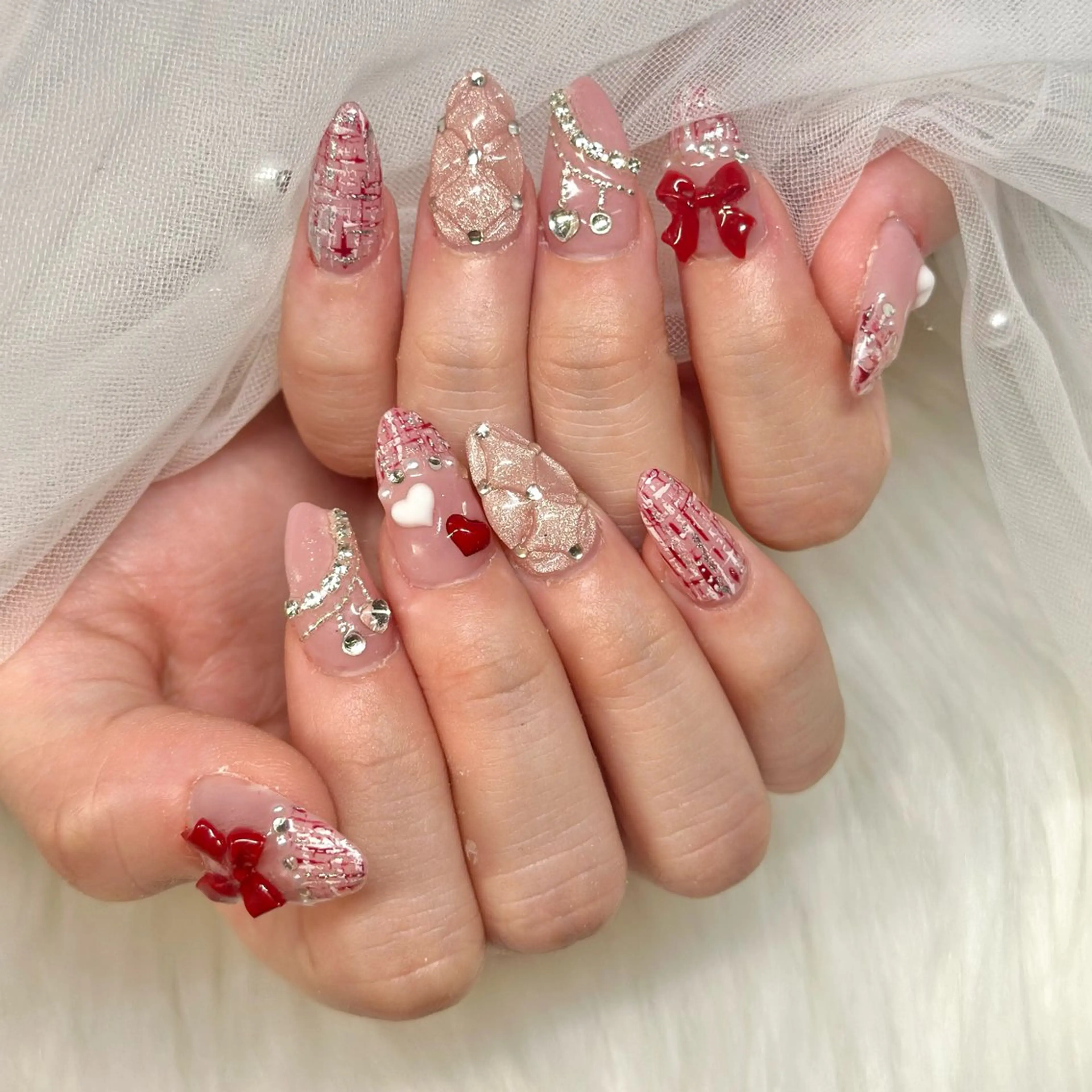 ネイル MIGHTY COLORのネイルデザイン