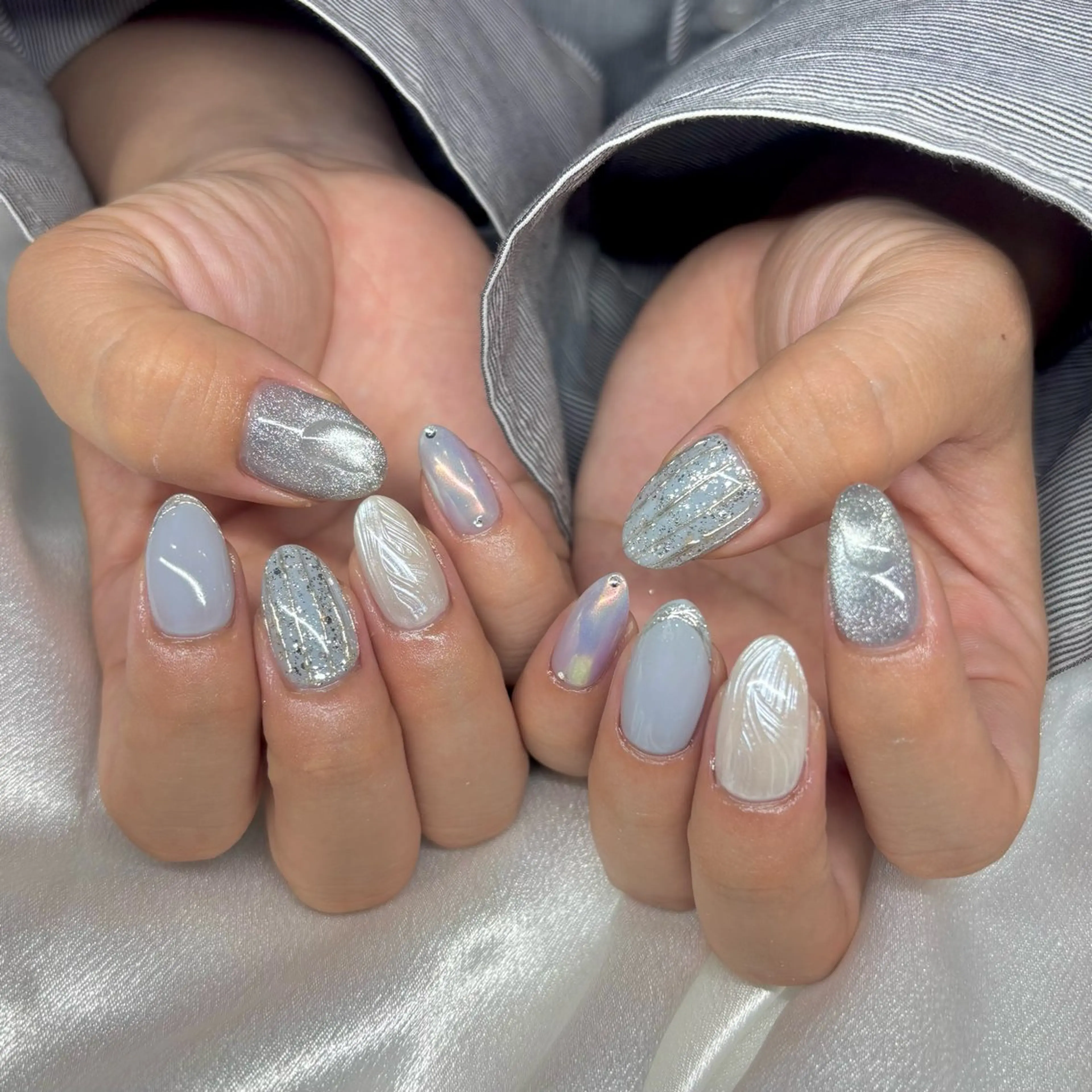 ネイル ハンドネイル ハンドケア . 未來のネイルデザイン