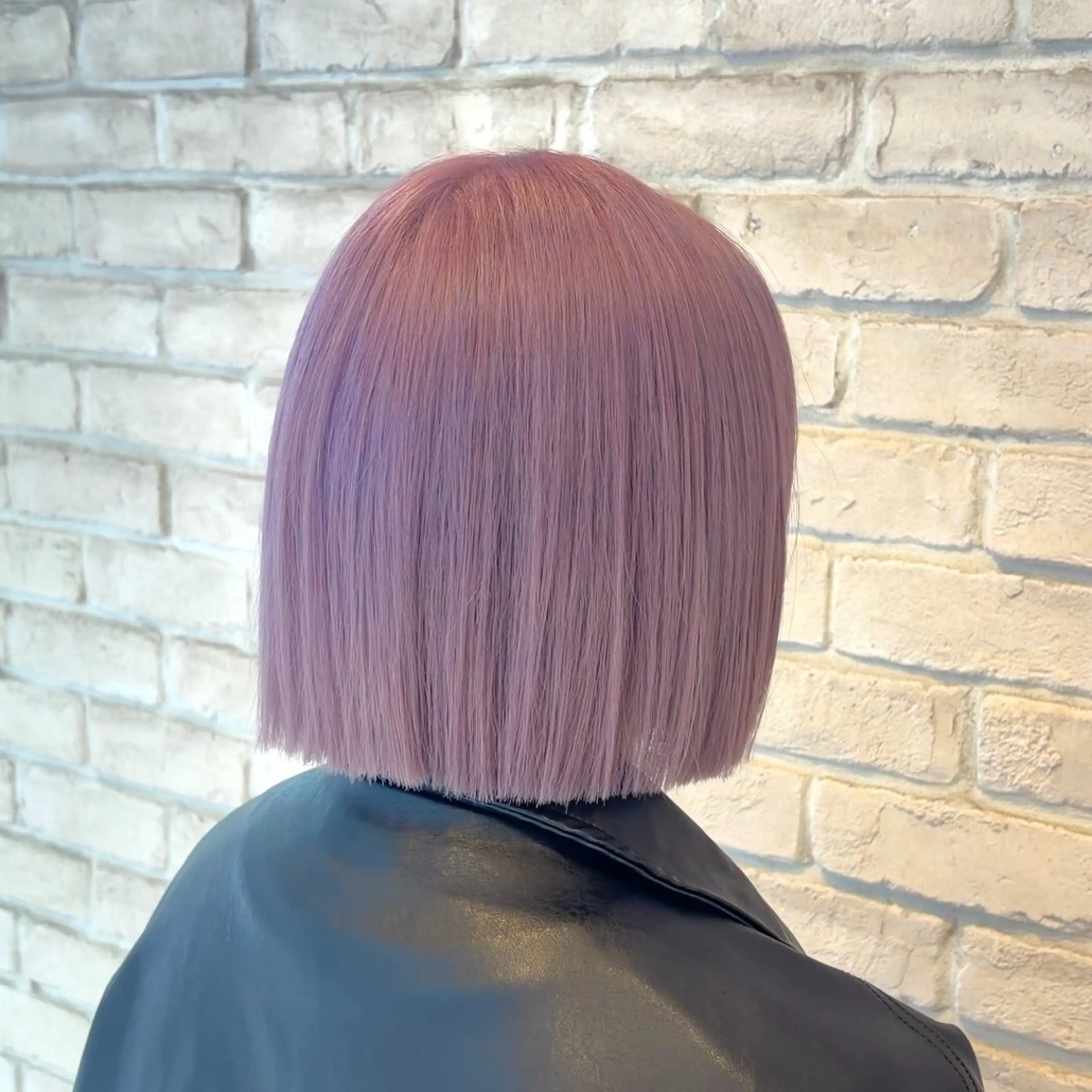 ミディアム カラー ブリーチ ヘアカラー 横浜パーマ🌐 暖色カラー🍒もえかのヘアスタイル