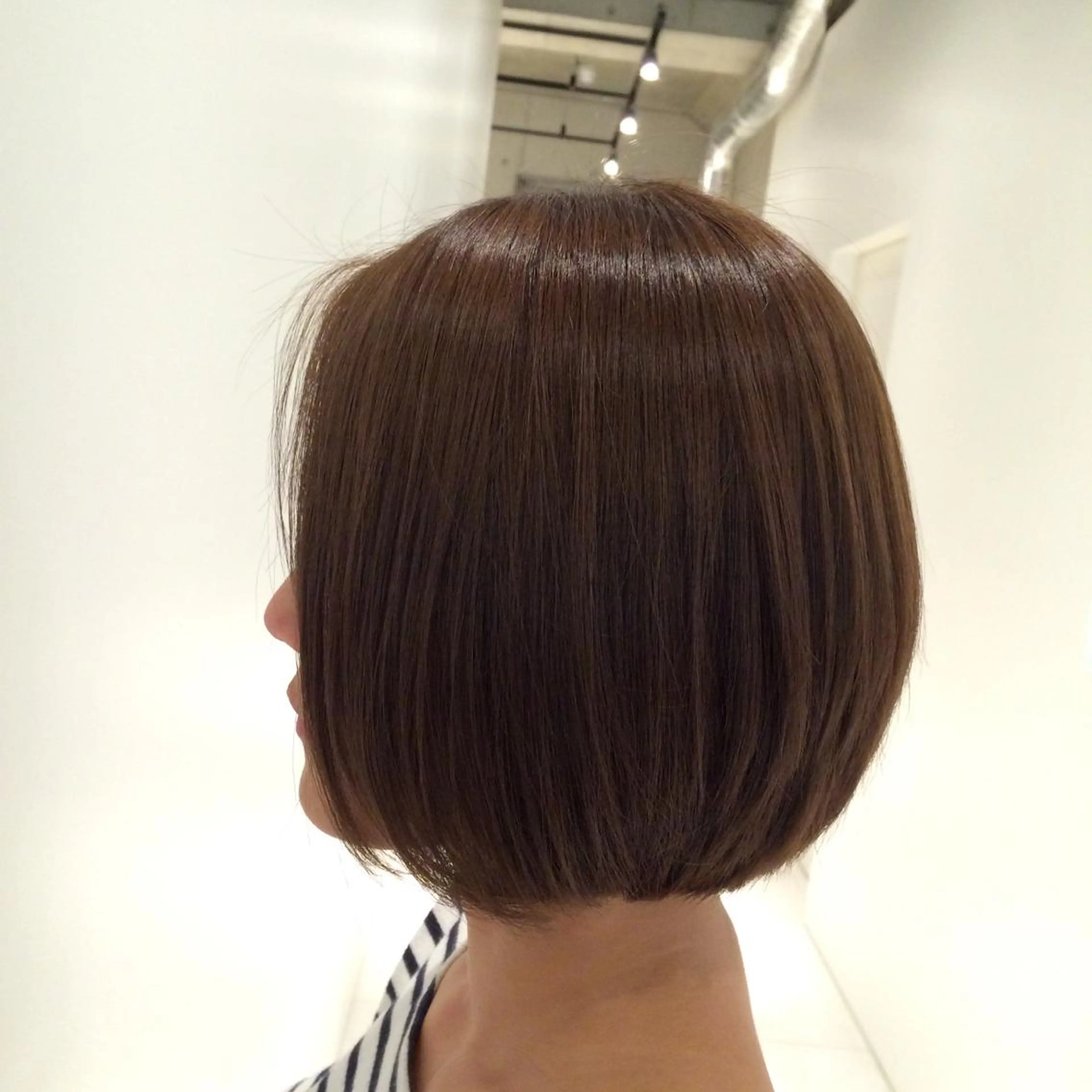 ショート カラー アッシュ 鈴木 沙羅のヘアスタイル