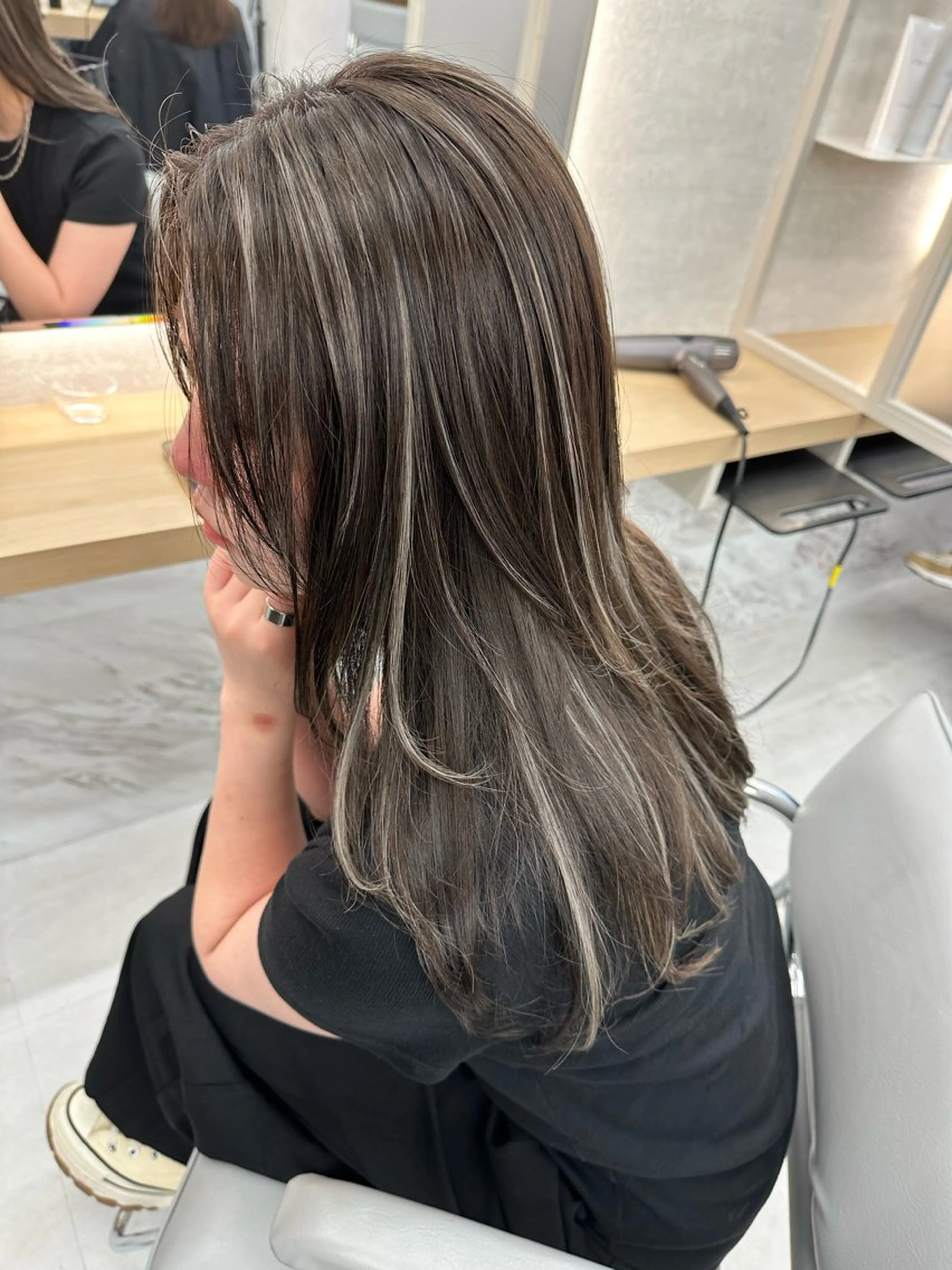 ロング 美髪/ハイライト 指名No.1KAIのヘアスタイル