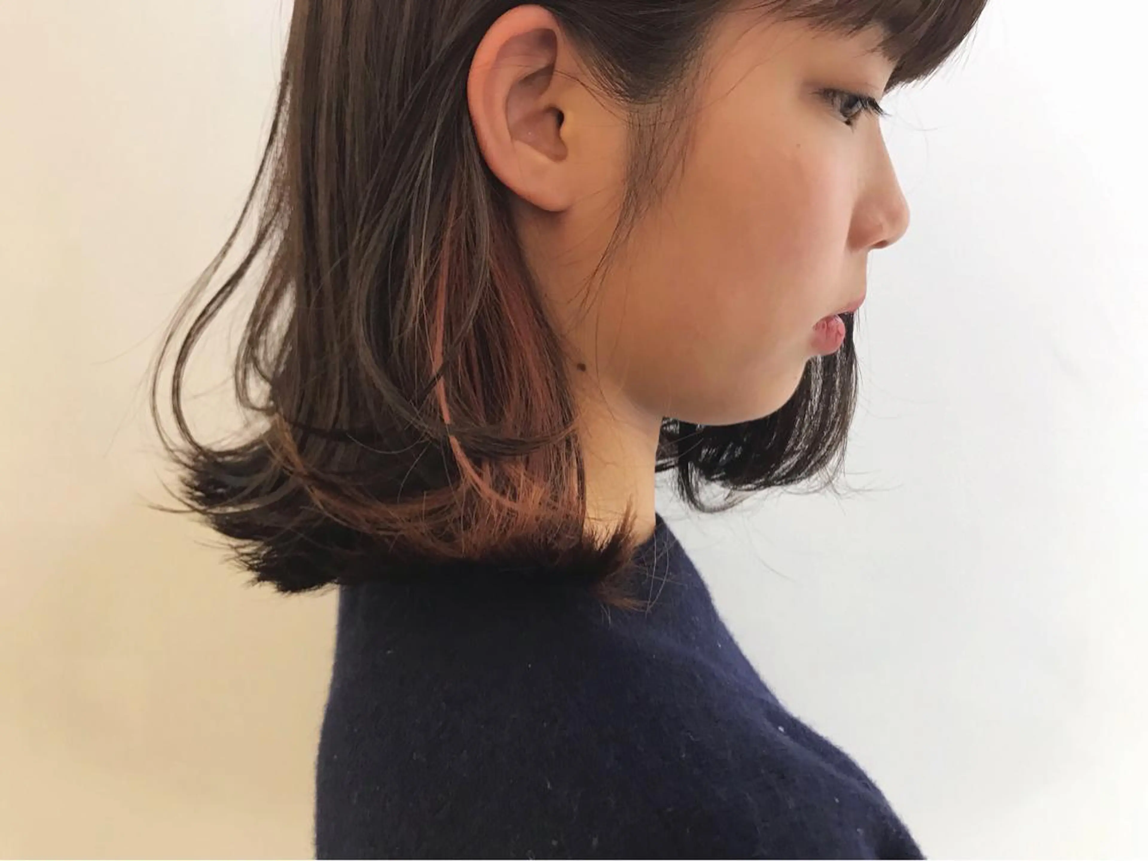 ミディアム アッシュ ヒロミ/アレンジ/ アンニュイ/透け感のヘアスタイル