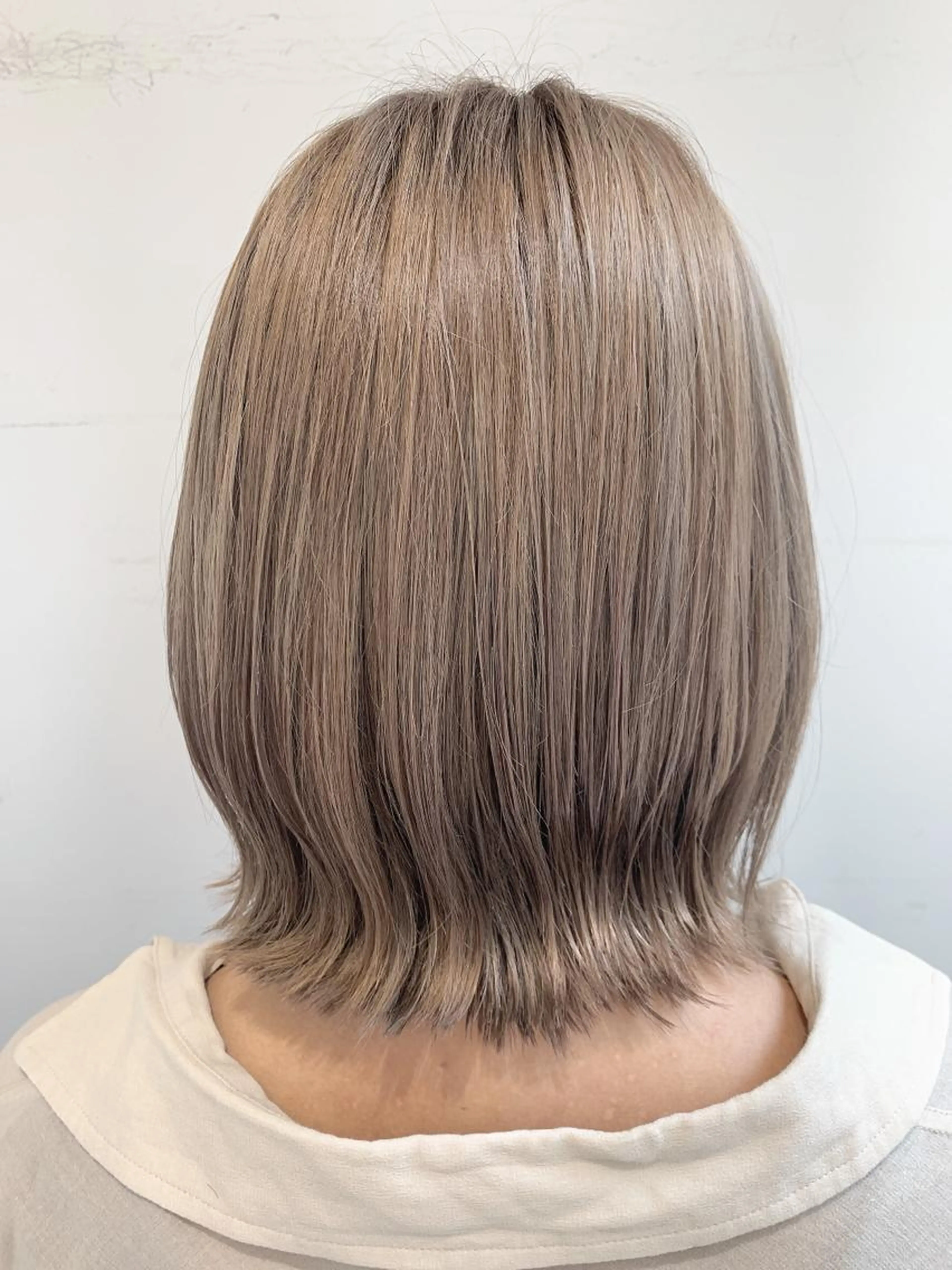 🦓Wカラー(ブリーチ+全体カラー)& ハホニコラメラメトリートメントの写真