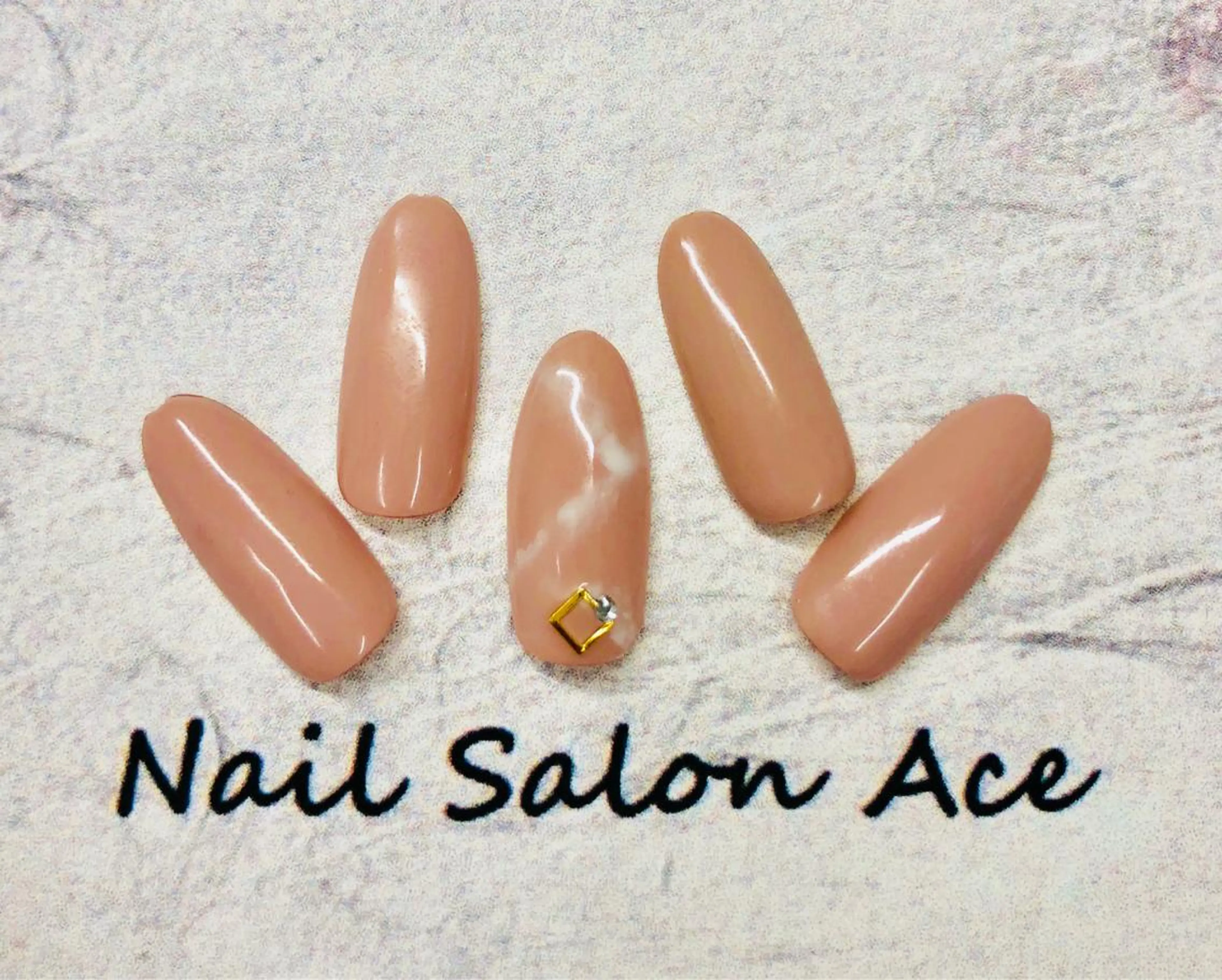 ネイル Beauty Salon Ace（ネイルサロン　エース）所属・池袋フィルイン Ace♡長さだしのネイルデザイン