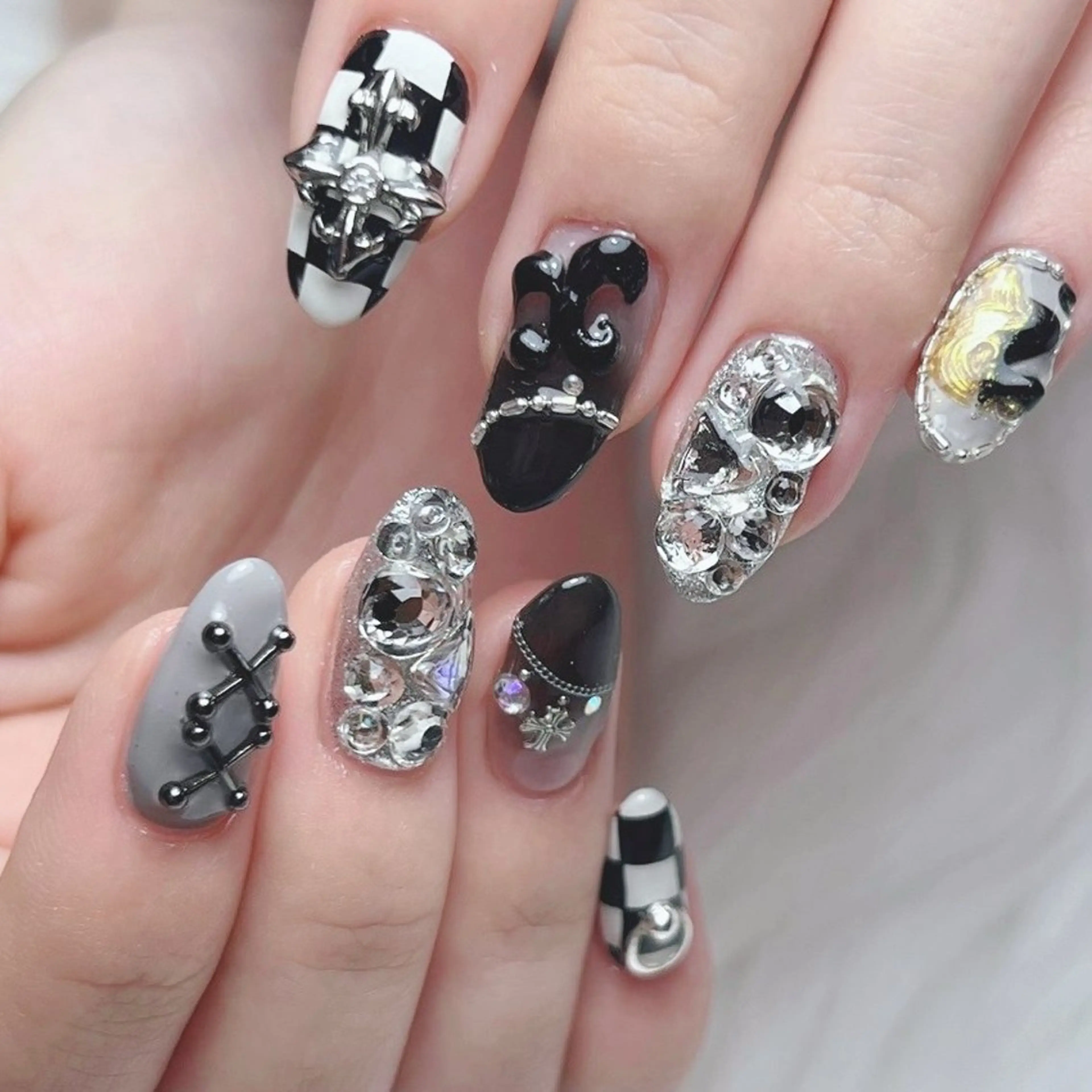 ネイル ジェルネイル 持ち込み ハンドネイル Nail lieNのネイルデザイン