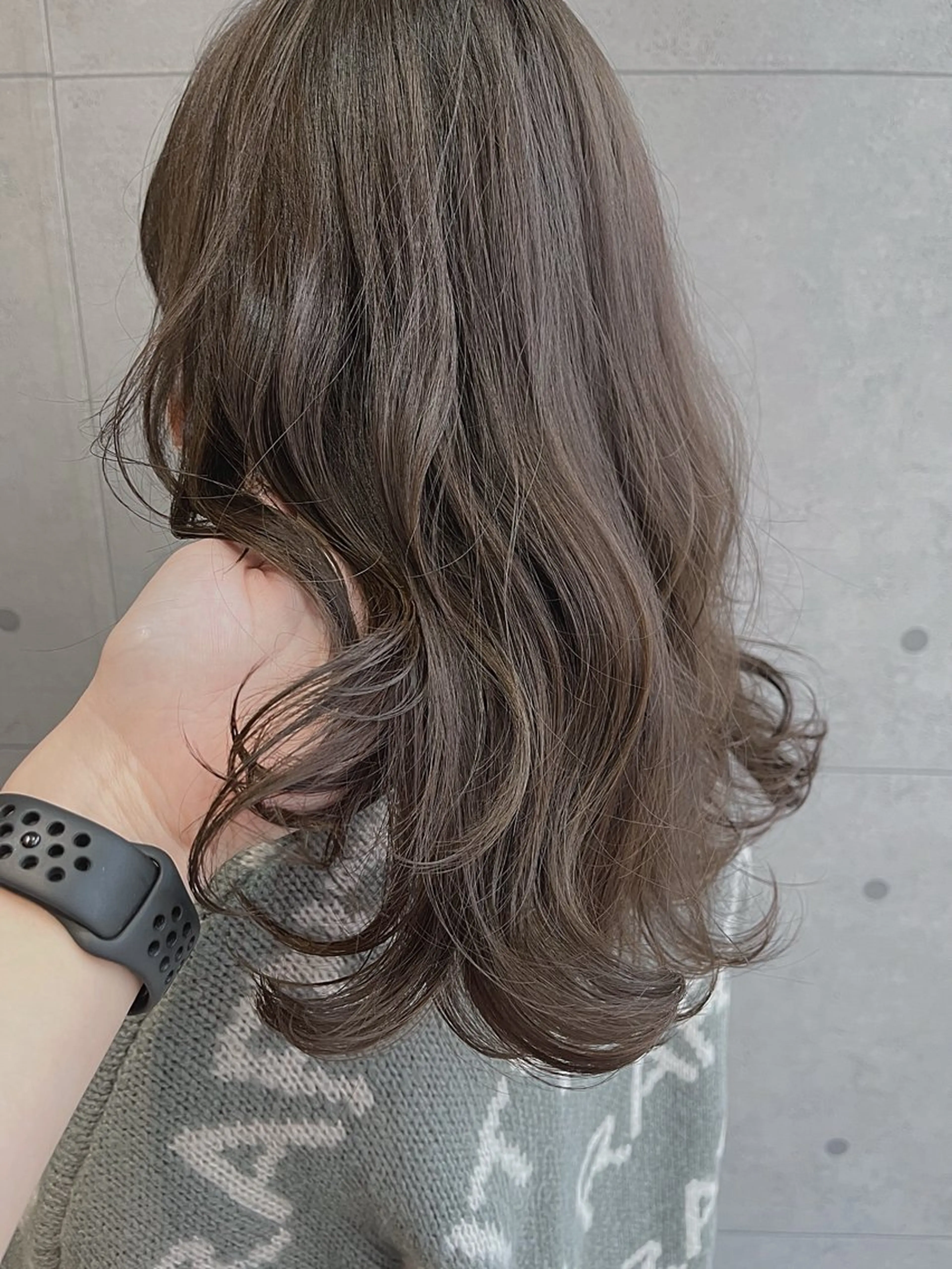 ロング カラー ダブルカラー カット ヘアカラー トリートメント 下石怜子/レイヤー/ 透明感カラーのヘアスタイル