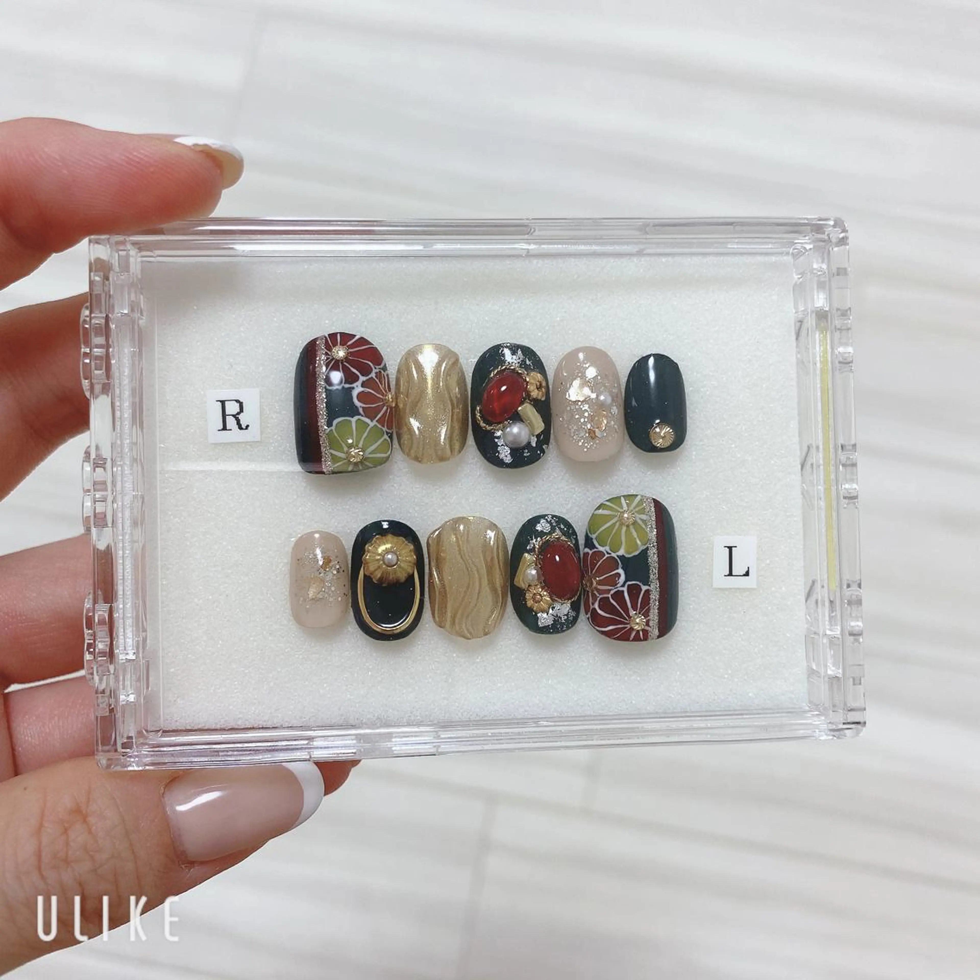 ネイル 成人式 ショートネイル ネイルチップ SOL NAILのネイルデザイン