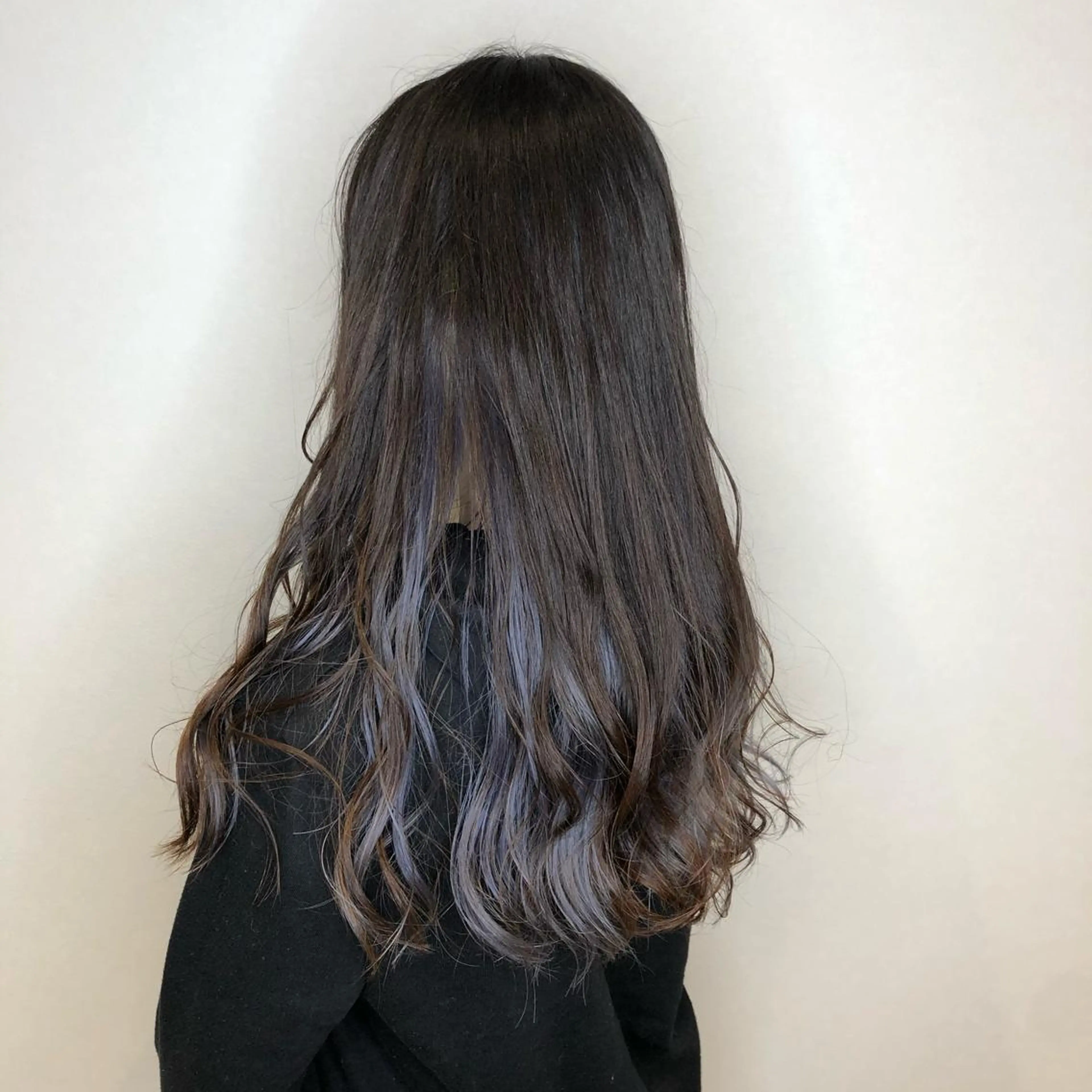 セミロング カラー インナーカラー 髪質改善美容師 中村　一のヘアスタイル