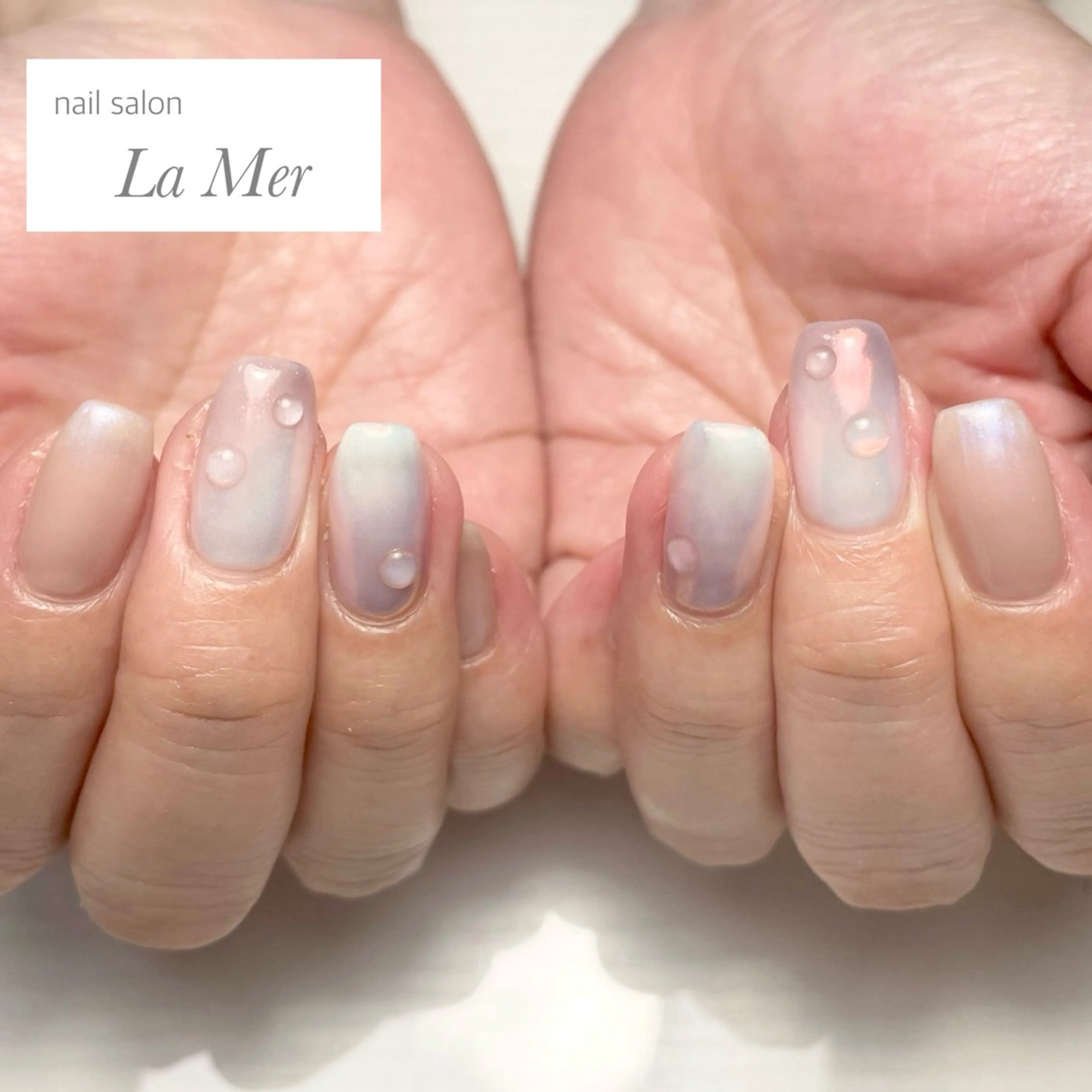 ネイル オーロラネイル キラキラネイル ニュアンスネイル ぷっくりネイル 春ネイル ハンドネイル nailsalon La Merのネイルデザイン