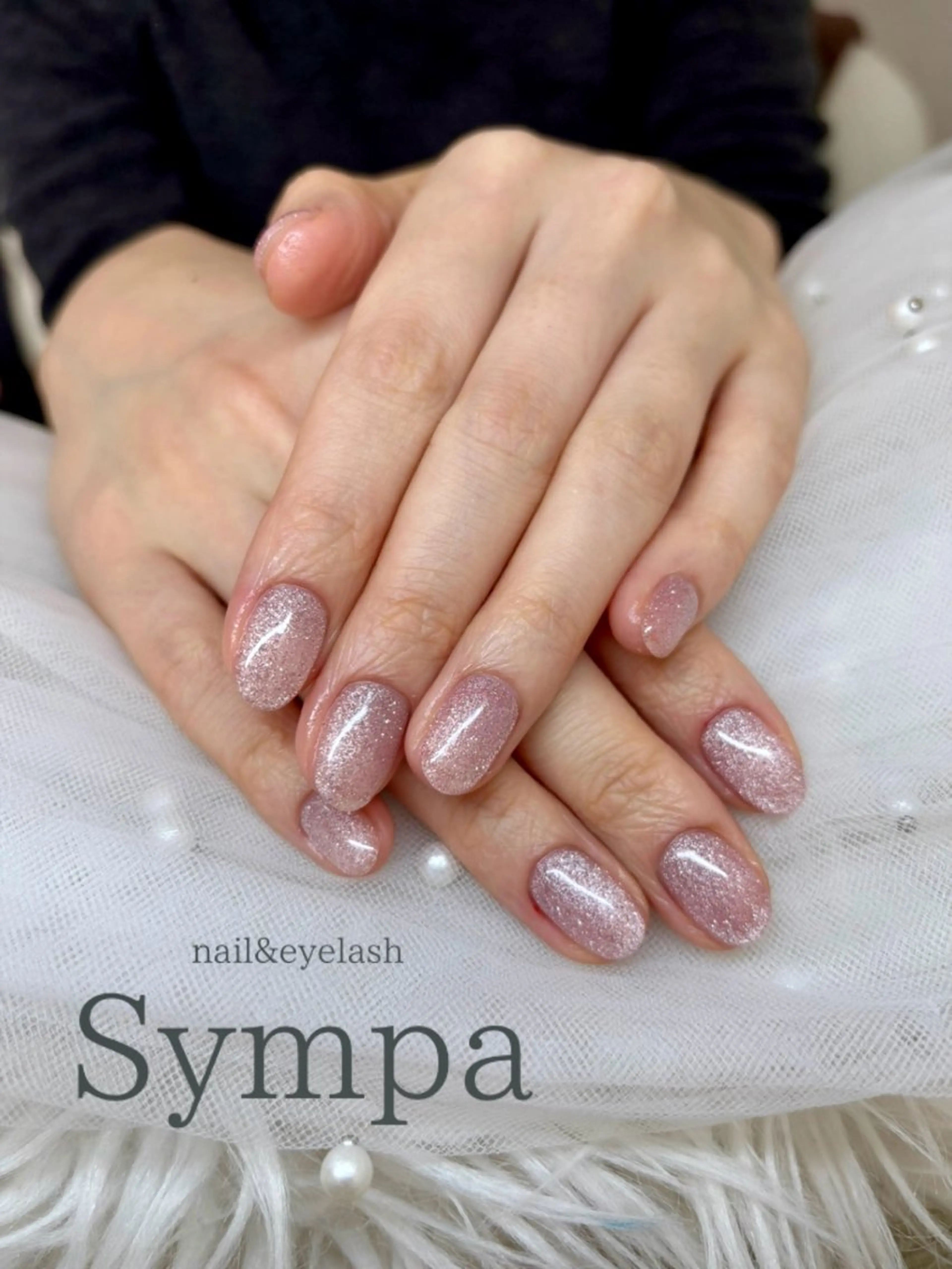 ネイル フラッシュネイル フラッシュマグ マグネットネイル ピンク ハンドネイル Sympa🐰 AMiのネイルデザイン