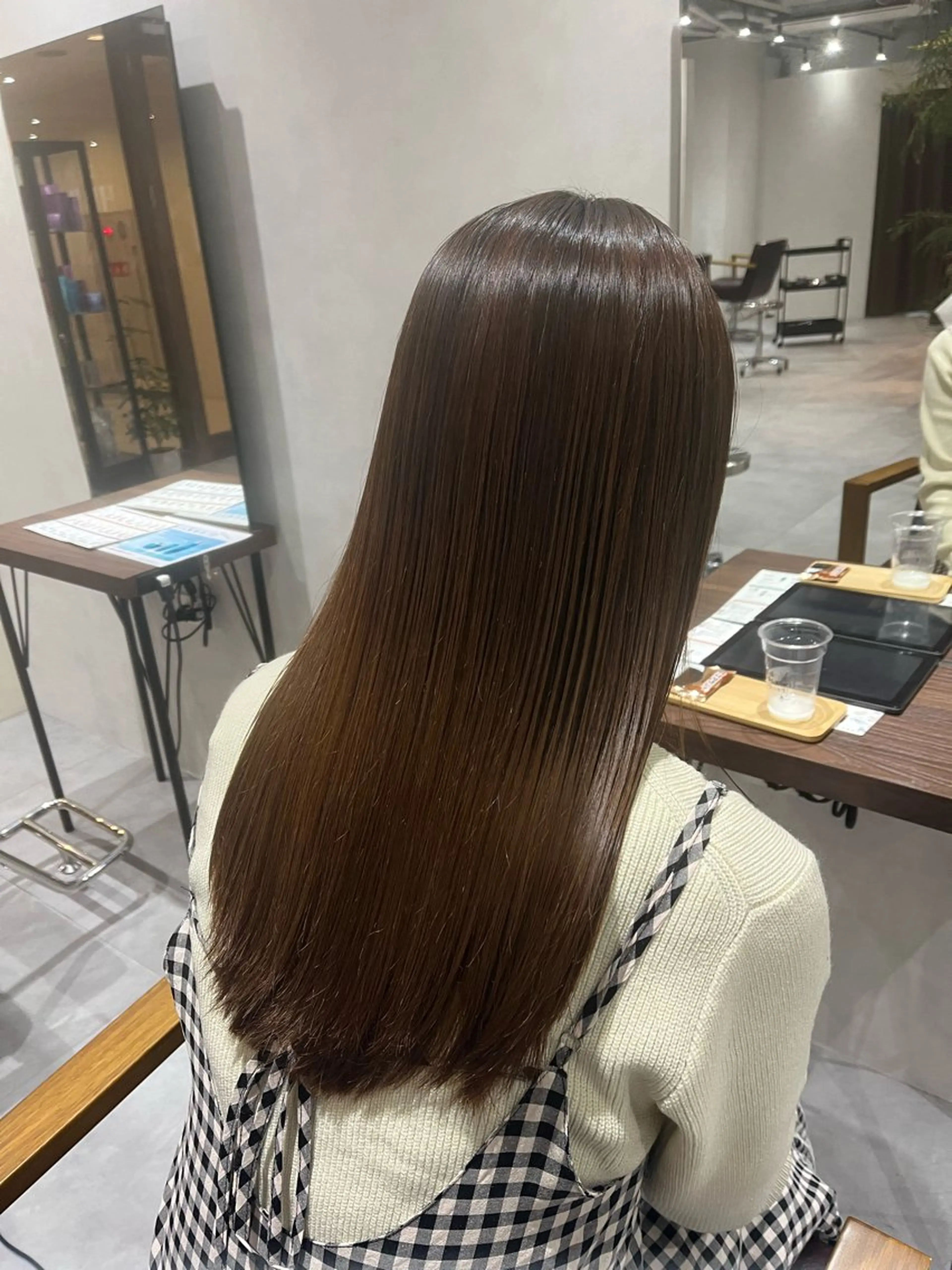 ロング トリートメント 酸性ストレート 佐藤 香苗のヘアスタイル