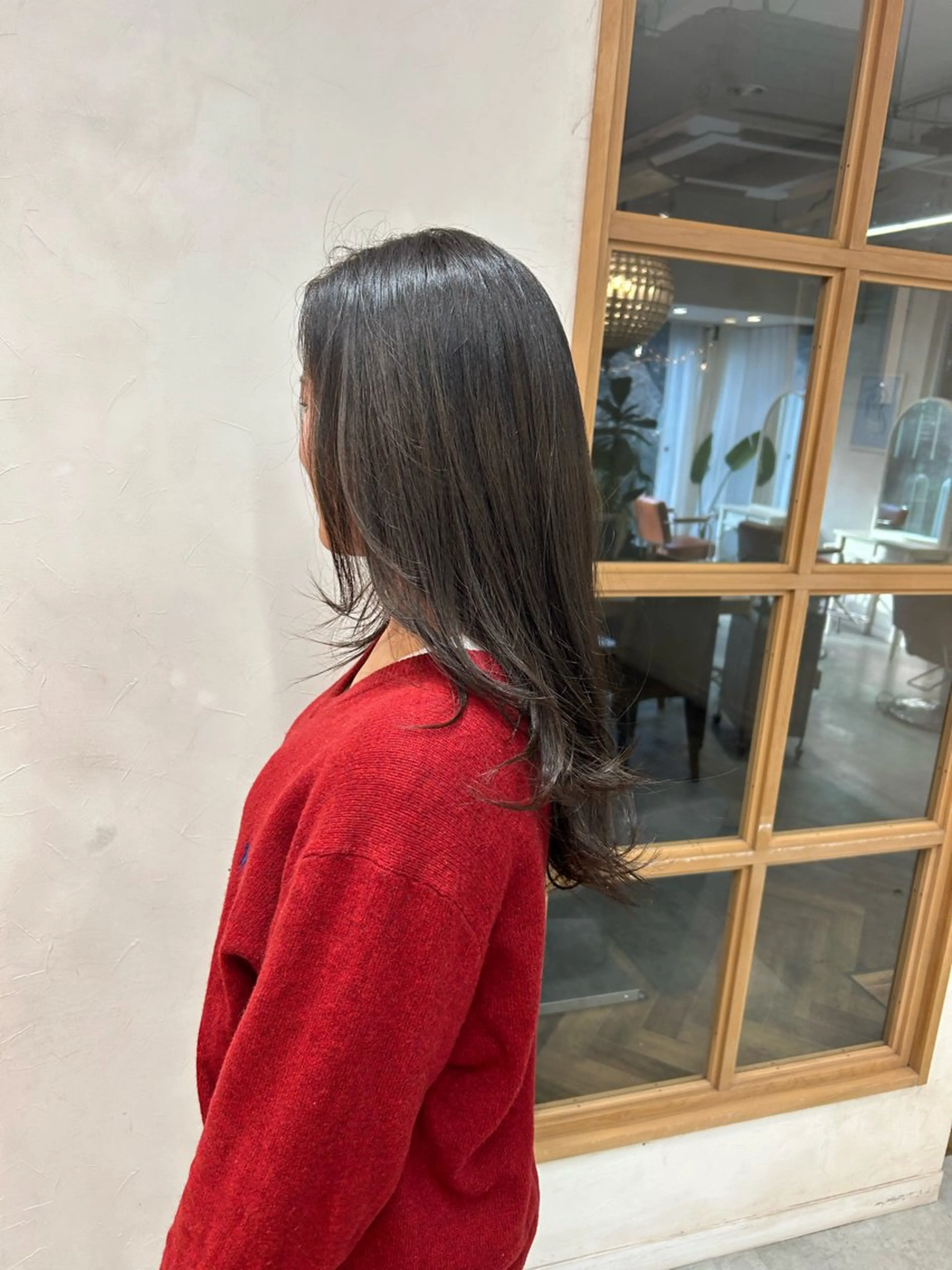 ロング カラー オリーブカラー Elilume 代々木店所属・森山 朝陽のヘアスタイル