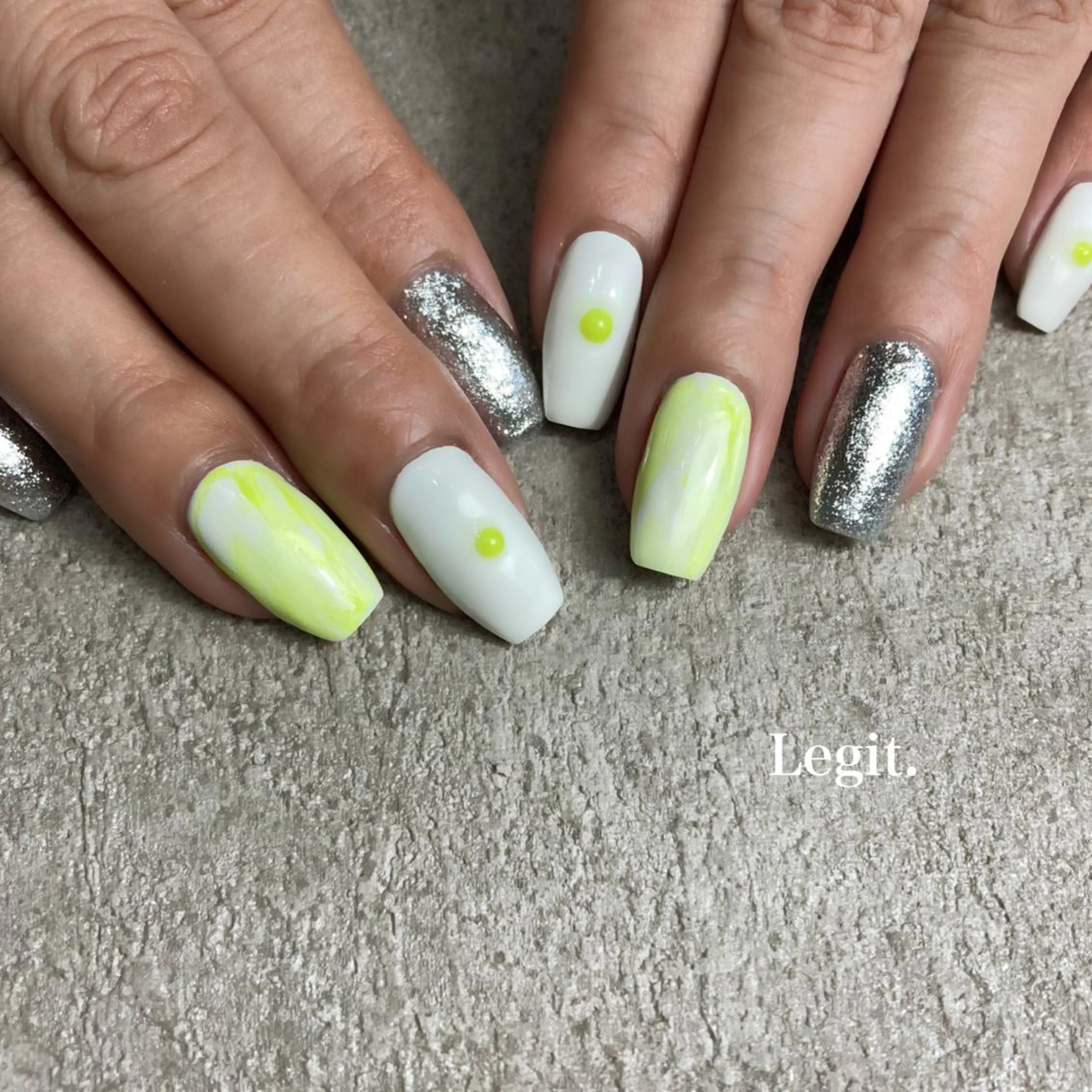 ネイル Legit nail salonのネイルデザイン