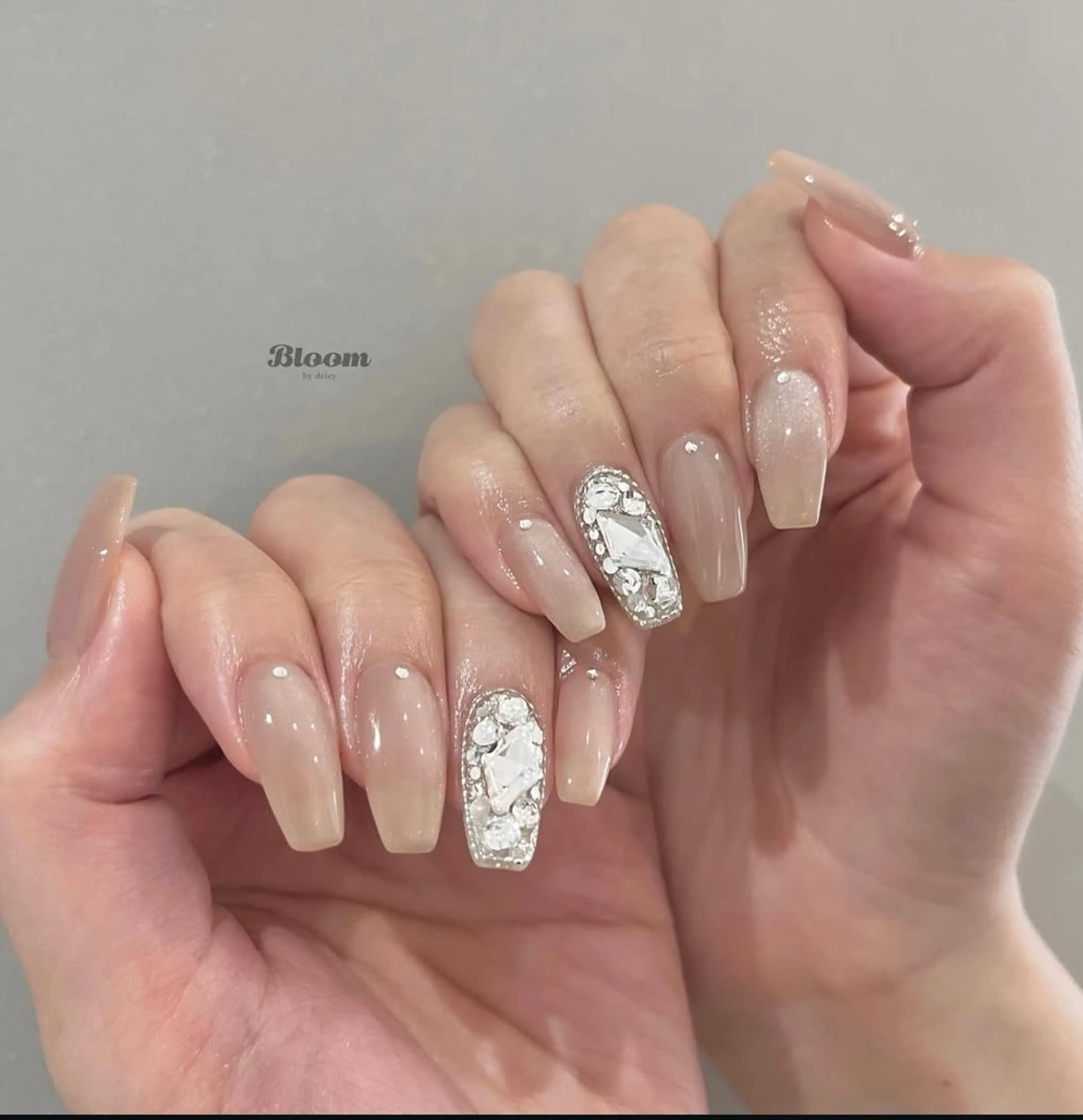 ネイル Luludi所属・Luludi はるなのネイルデザイン