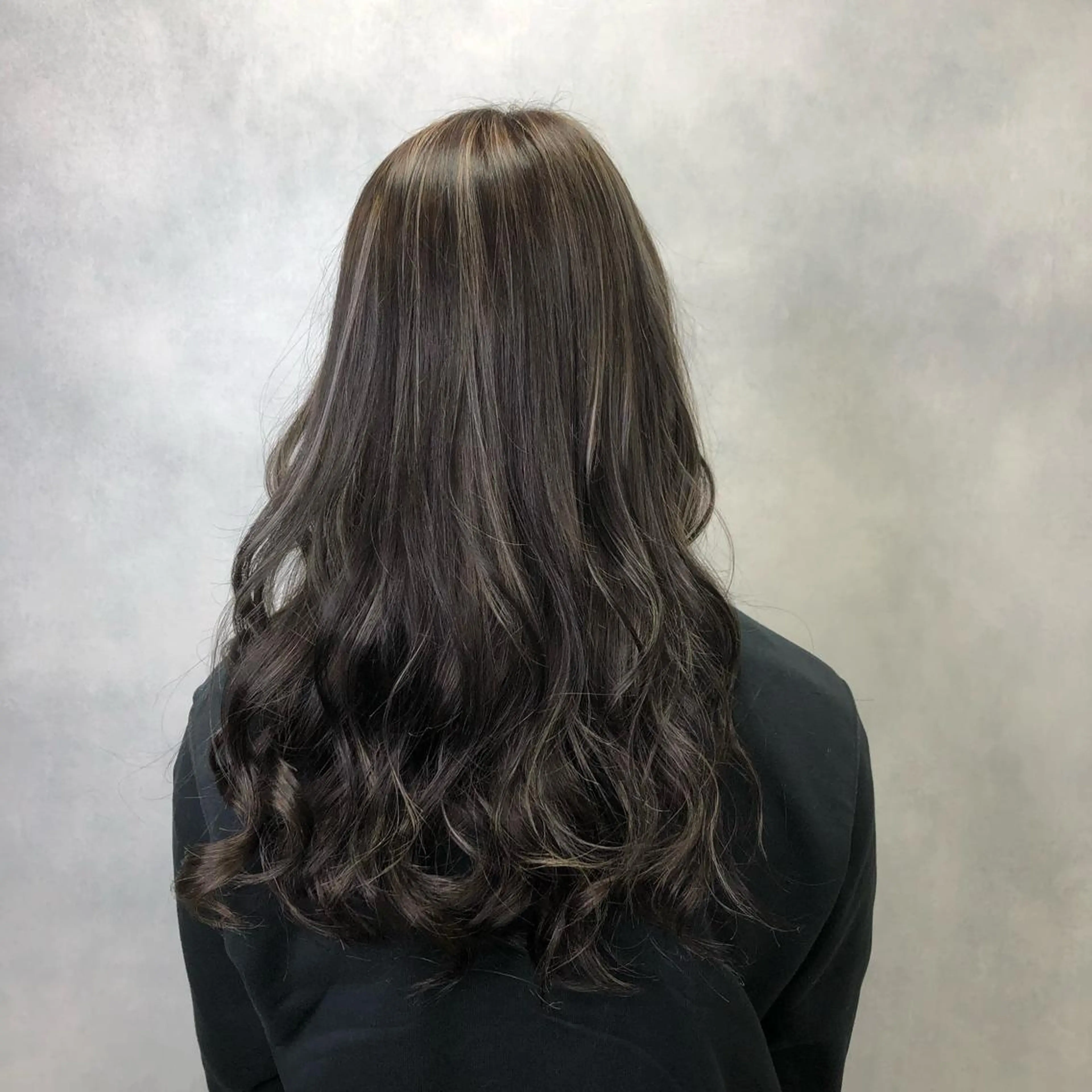 ロング カラー ✨ブリーチ特化✨ 💚Acchon💚のヘアスタイル