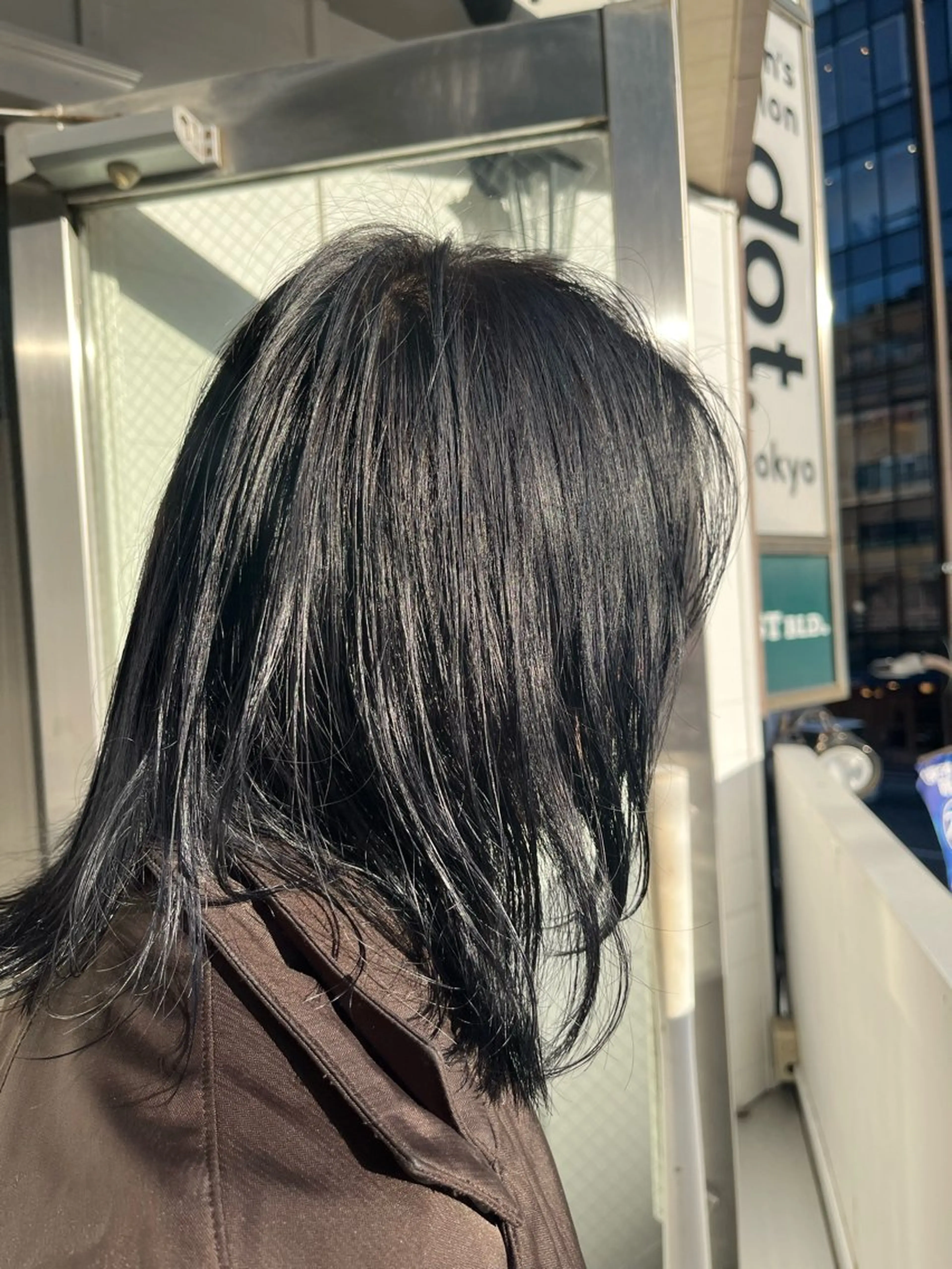 セミロング カラー メンズ メンズブリーチ メンズハイトーン 黒髪 ブリーチ ブルーカラー メンズショート美容師 💈高橋和真💈のヘアスタイル