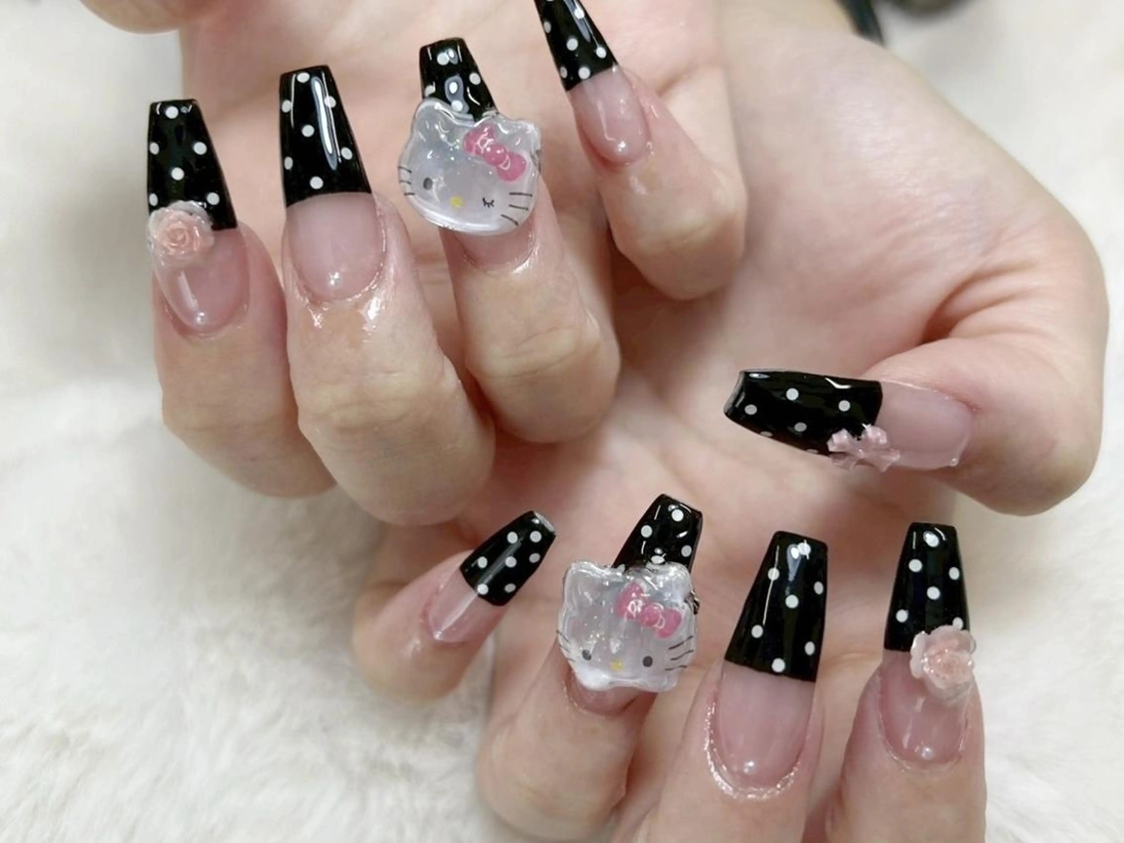 ネイル チークネイル キラキラネイル 韓国ネイル ワンホンネイル ハンドネイル Kanoネイル 大宮店のネイルデザイン