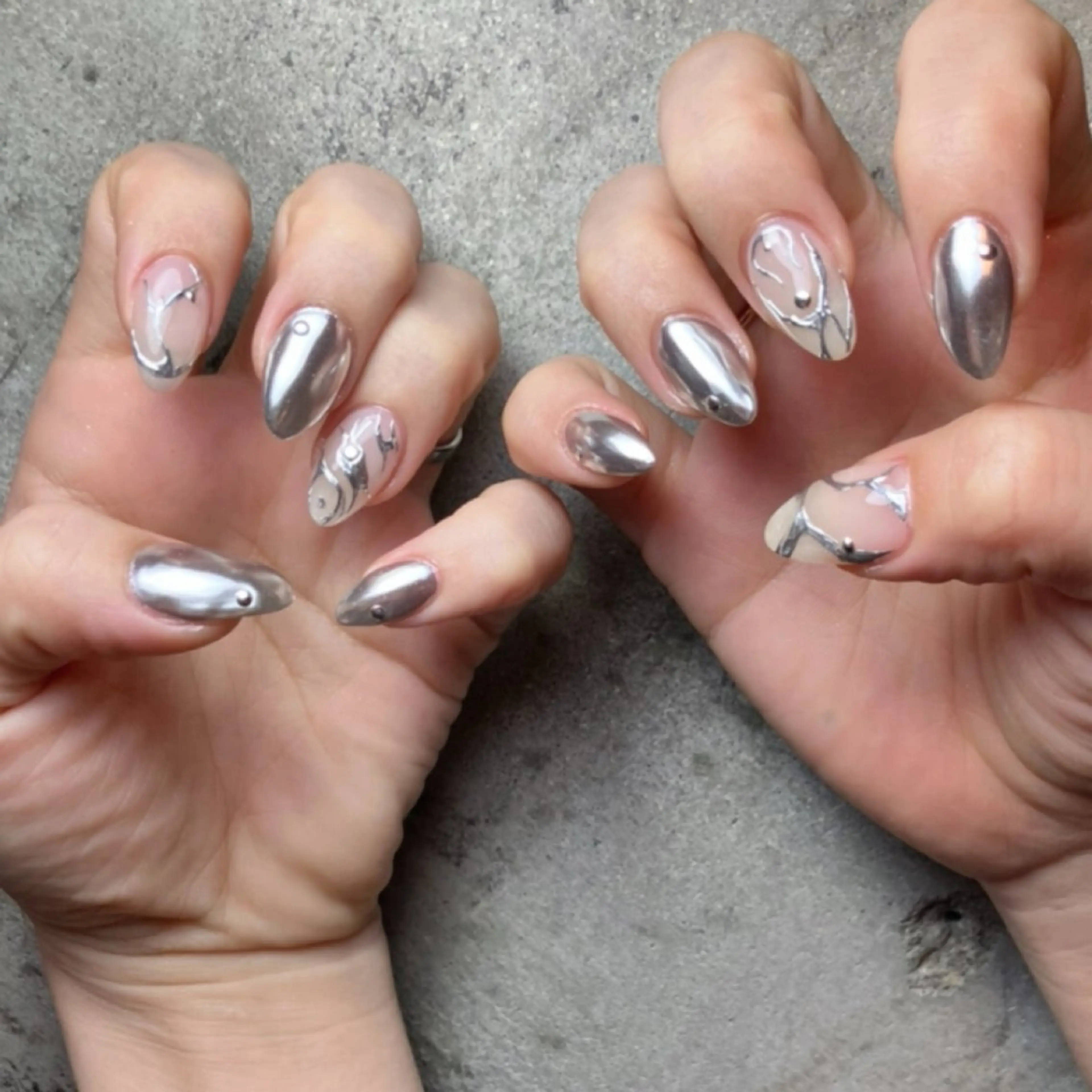 ミディアム Still   me所属・Still me 初台のネイルデザイン