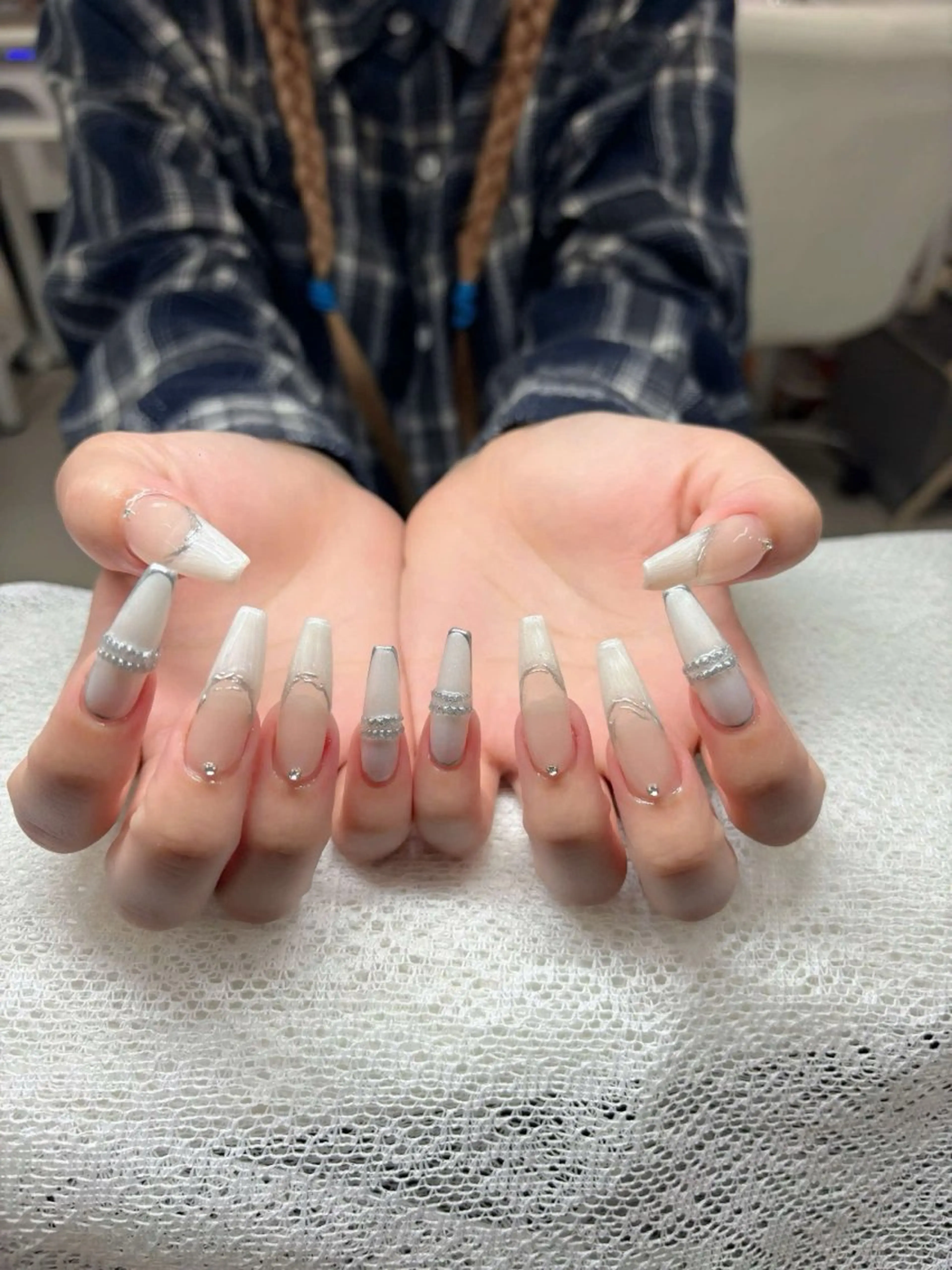 ネイル アートネイル 成人式 ジェルネイル ニュアンスネイル 夏ネイル Nie Nail Shinokuboのネイルデザイン
