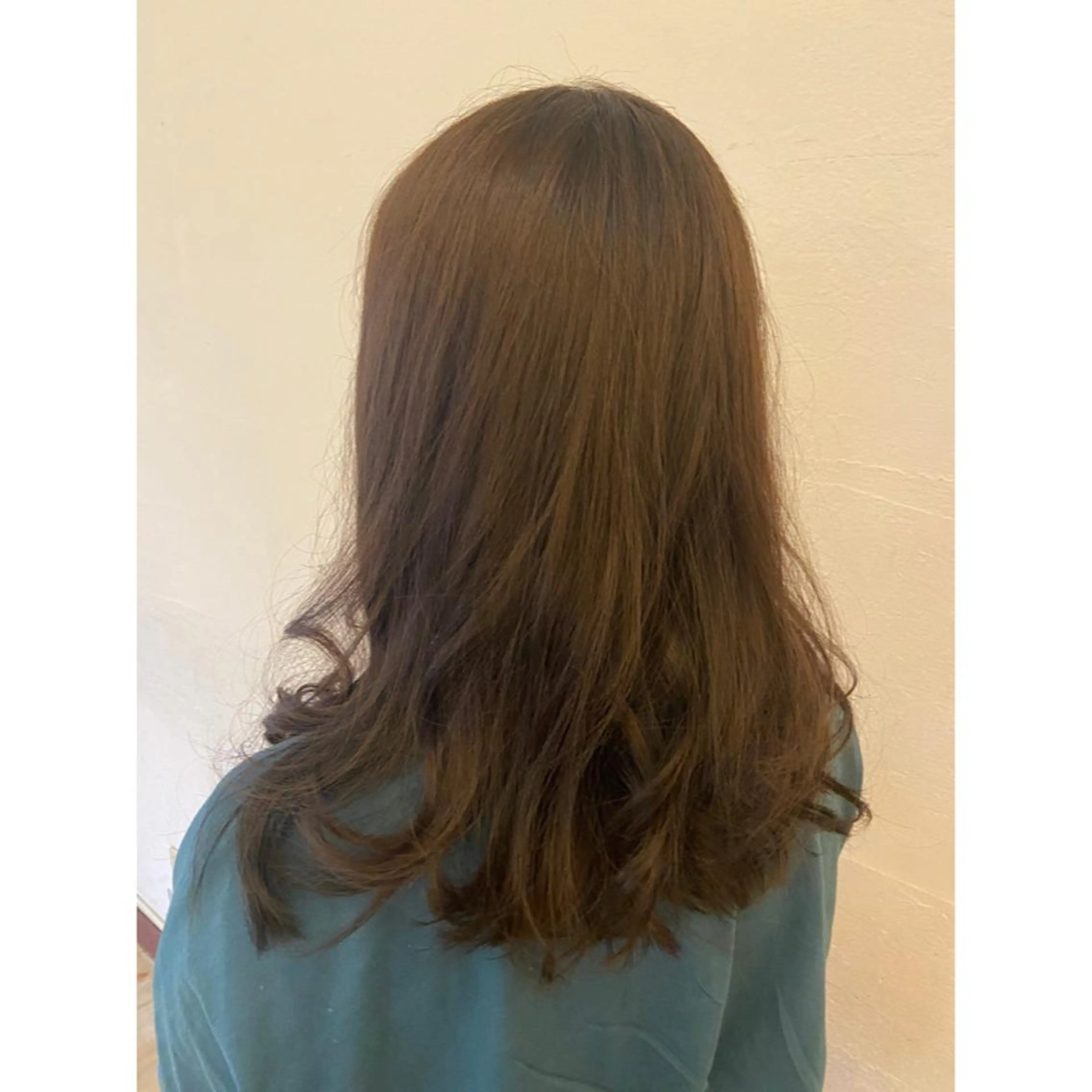 ロング カラー オリーブグレー サロンドブーケ所属・河合 紗紀のエステ・リラクイメージ