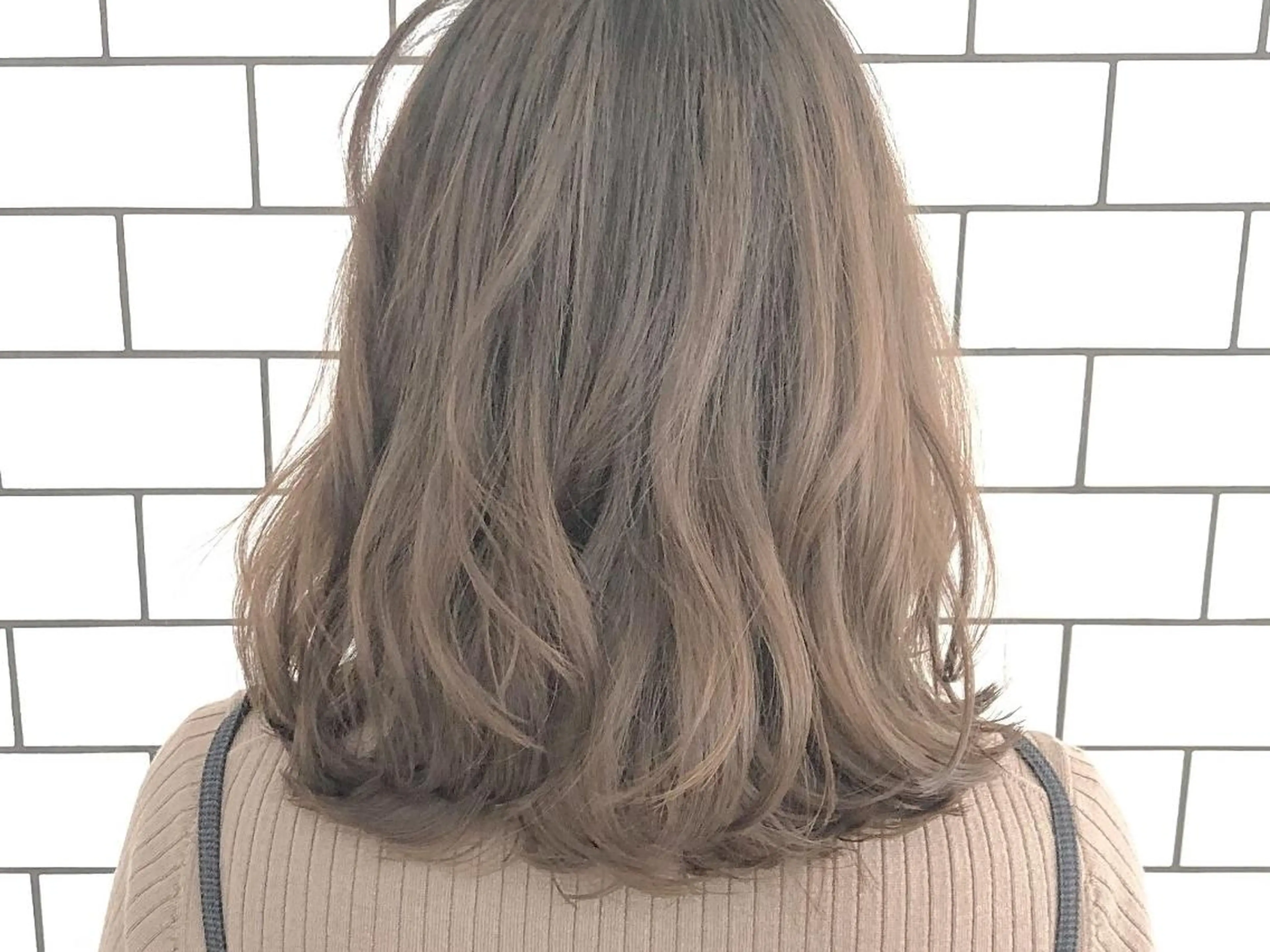 ミディアム カラー パーマ ヘアアレンジ ネイル マツエク・マツパ 川野 彩海のヘアスタイル