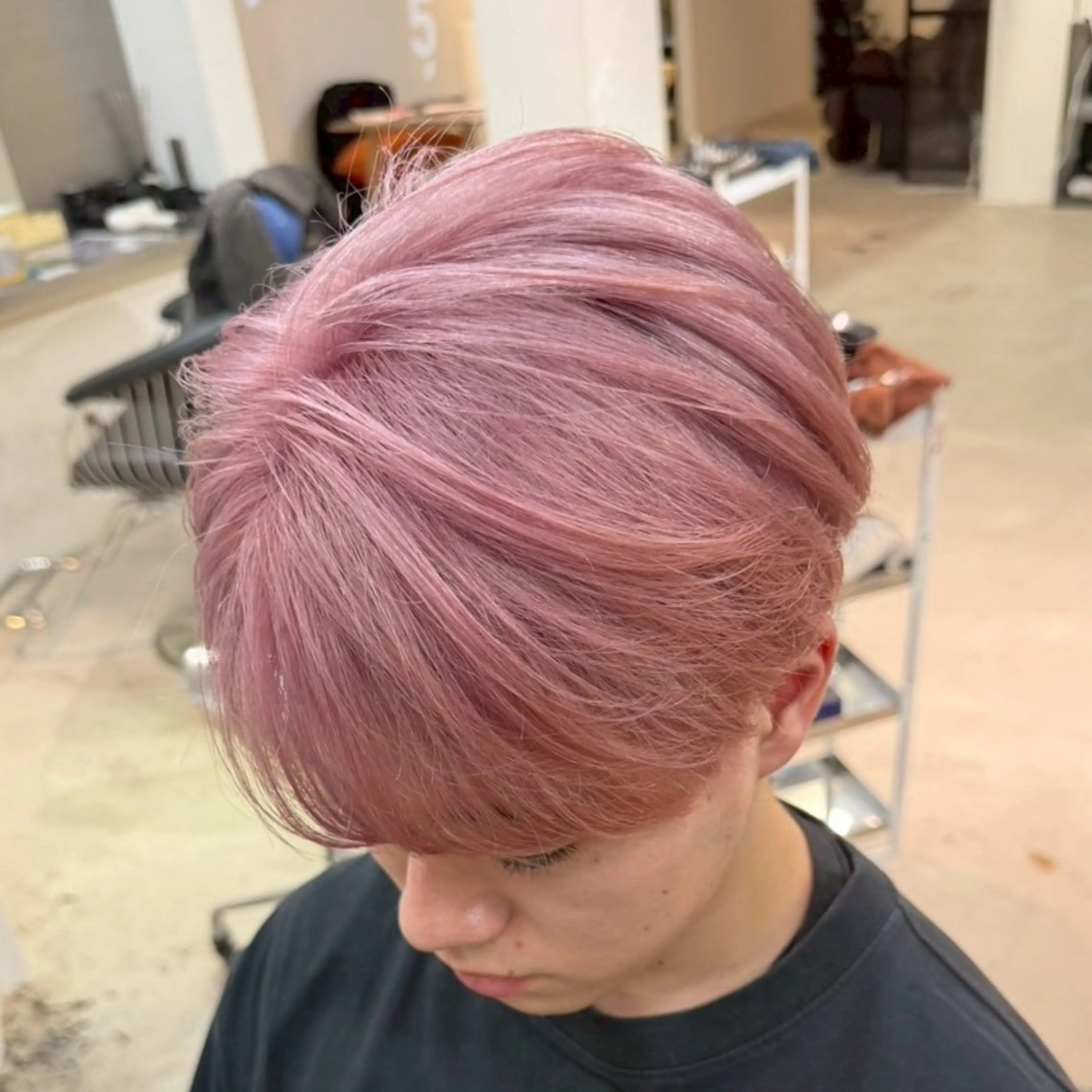 ショート HIKARI LUCK TOKYOのヘアスタイル