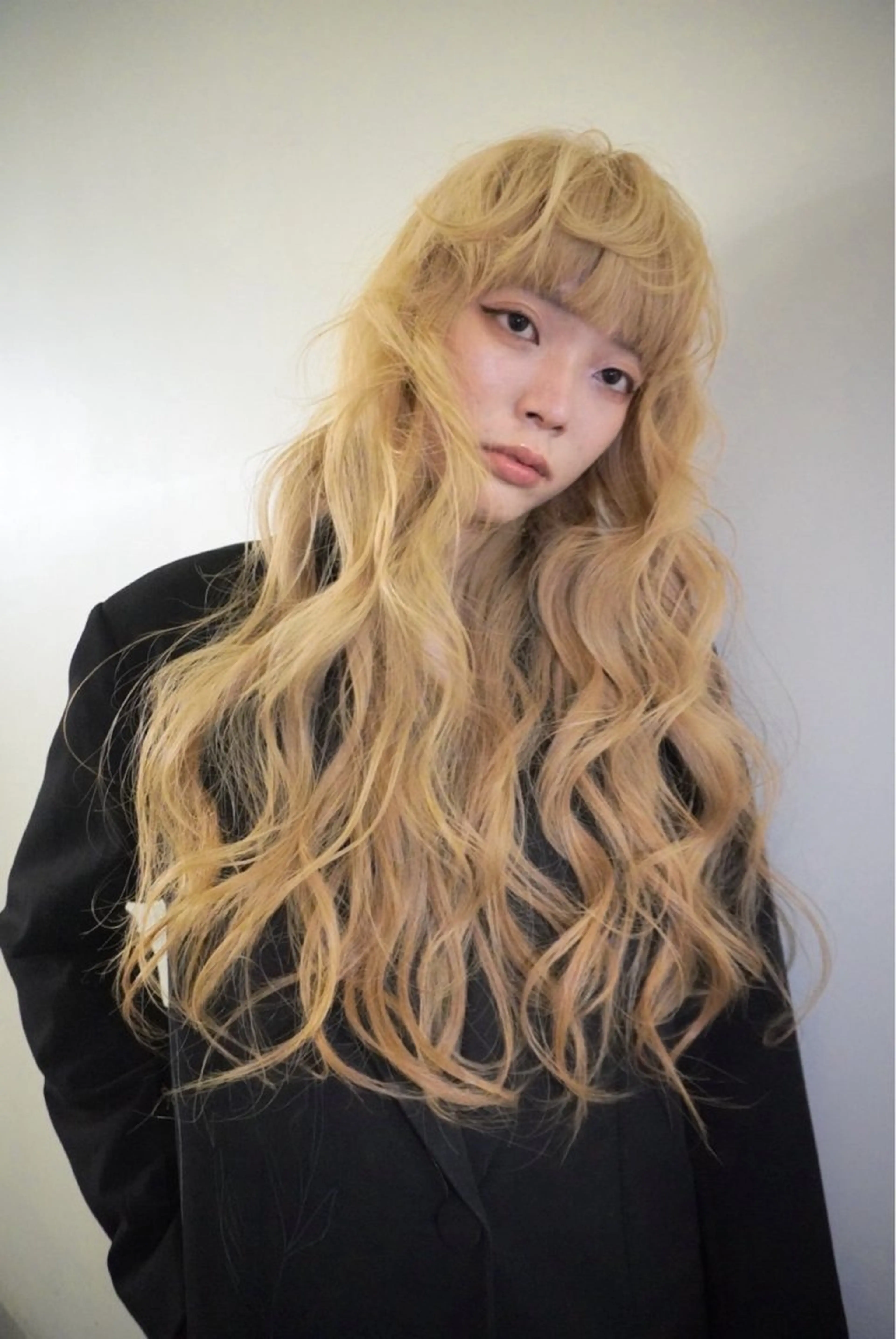 ロング カラー 小林 美咲のヘアスタイル