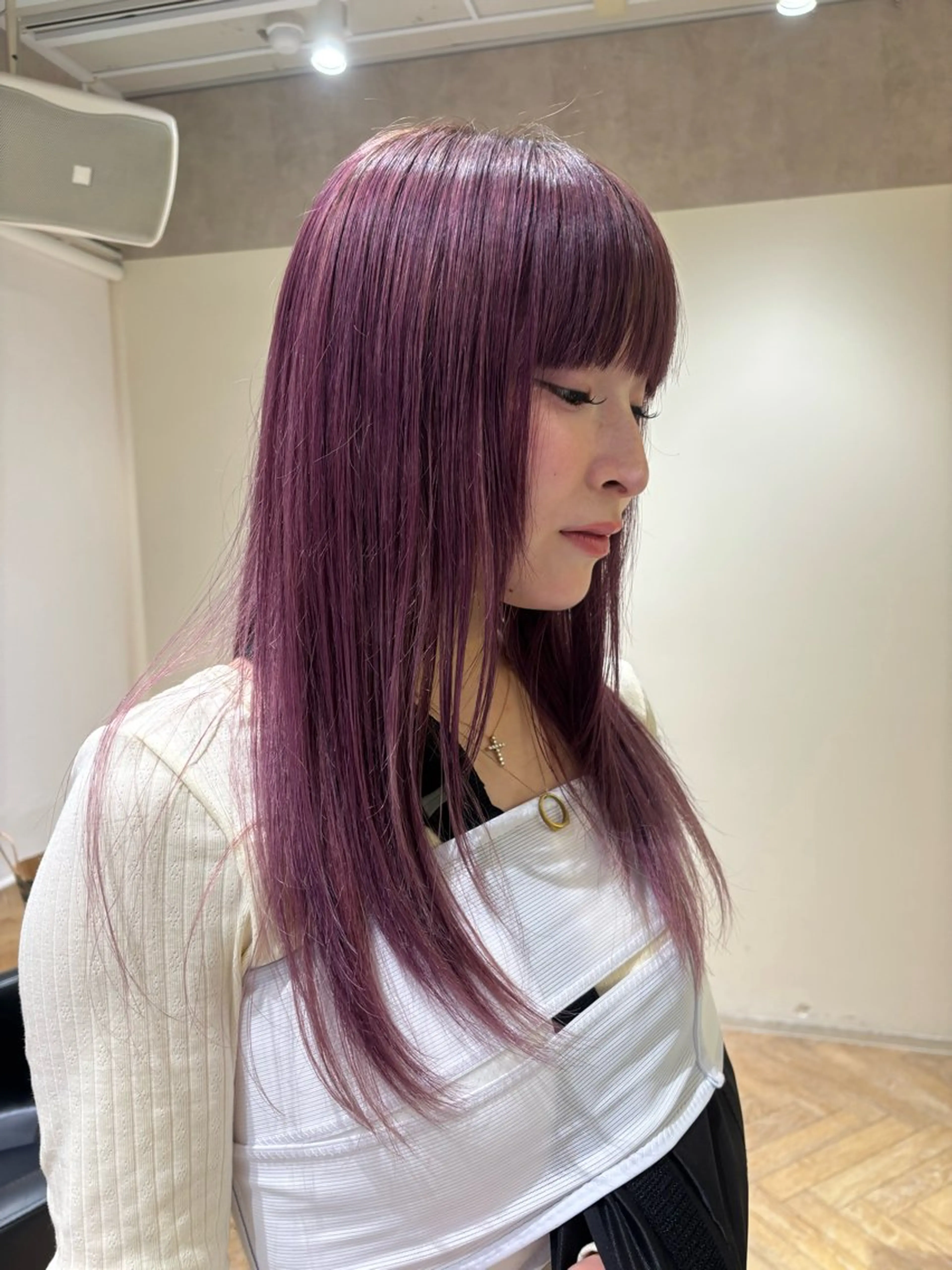 セミロング レイヤーカット Nu:v所属・moe/ 透明感カラー/恵比寿のヘアスタイル