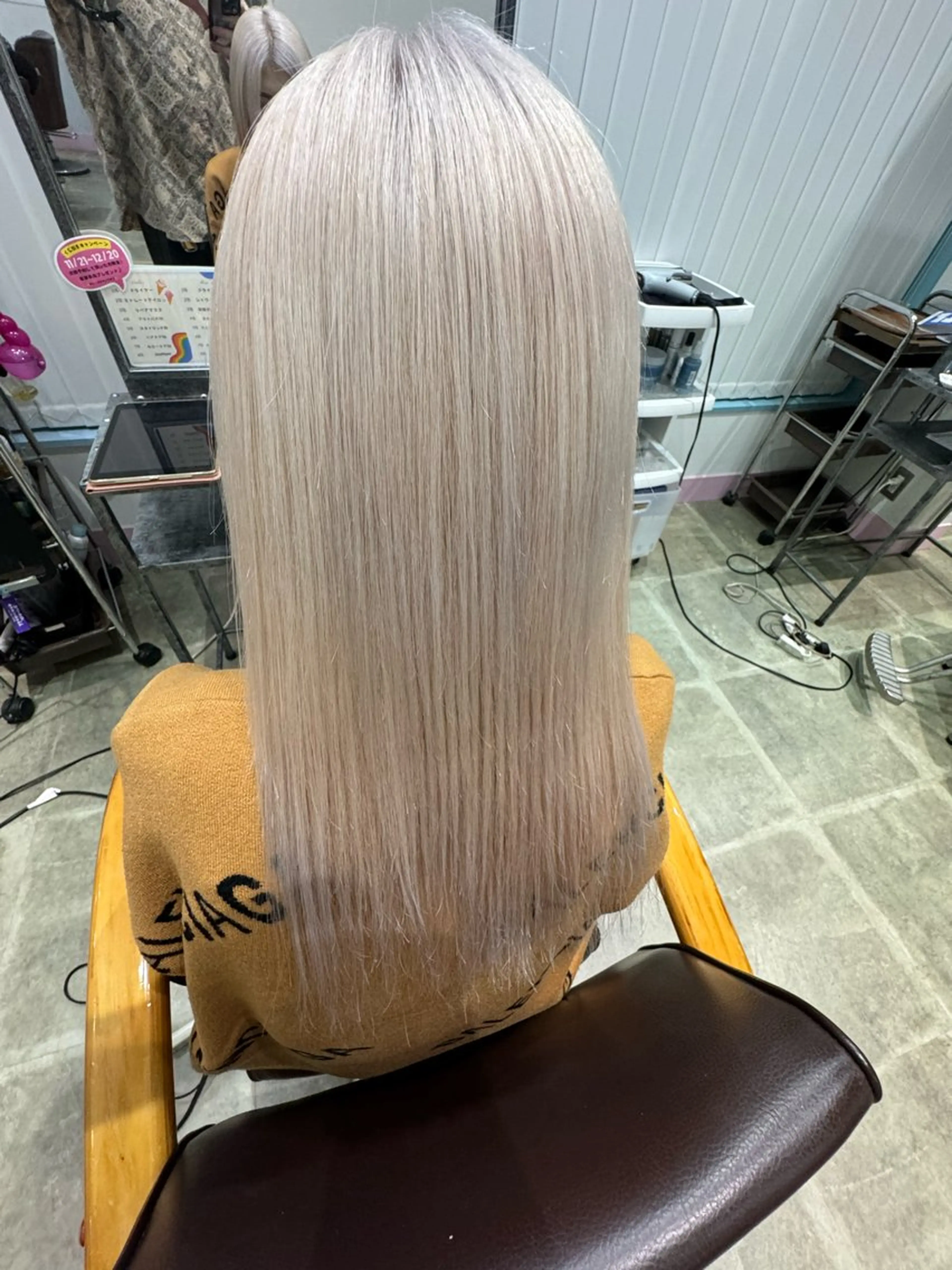 ロング ヘアカラー 平川 侑磨のヘアスタイル