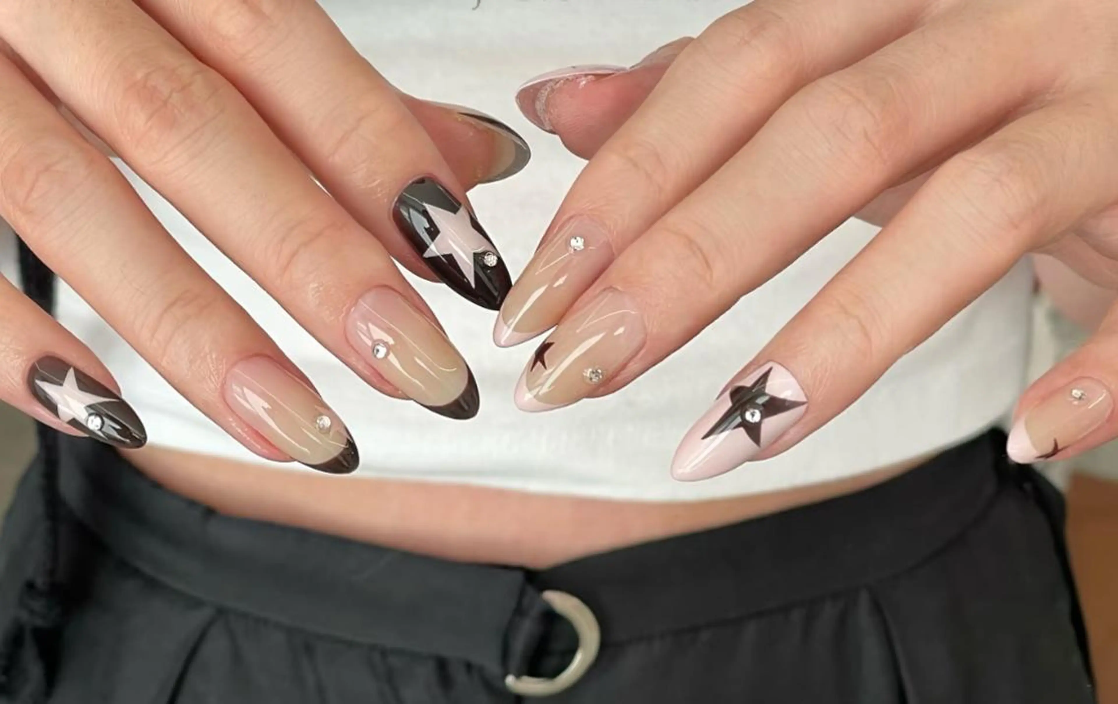 ネイル ハンドネイル ハンドケア 🍑 momo_nailのネイルデザイン