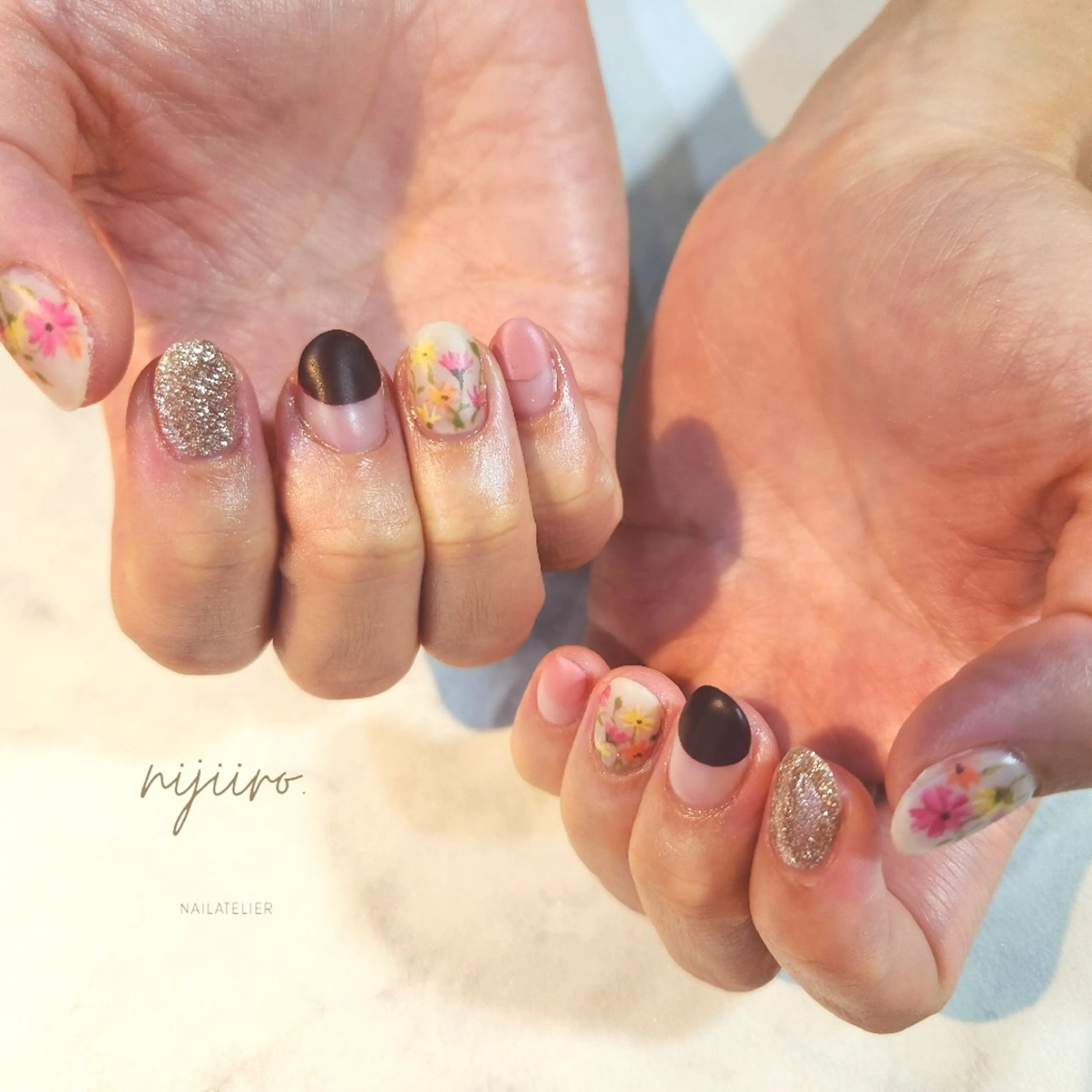ネイル ハンドネイル nailatelier nijiiro.所属・nijiiro🌈 サトウのネイルデザイン