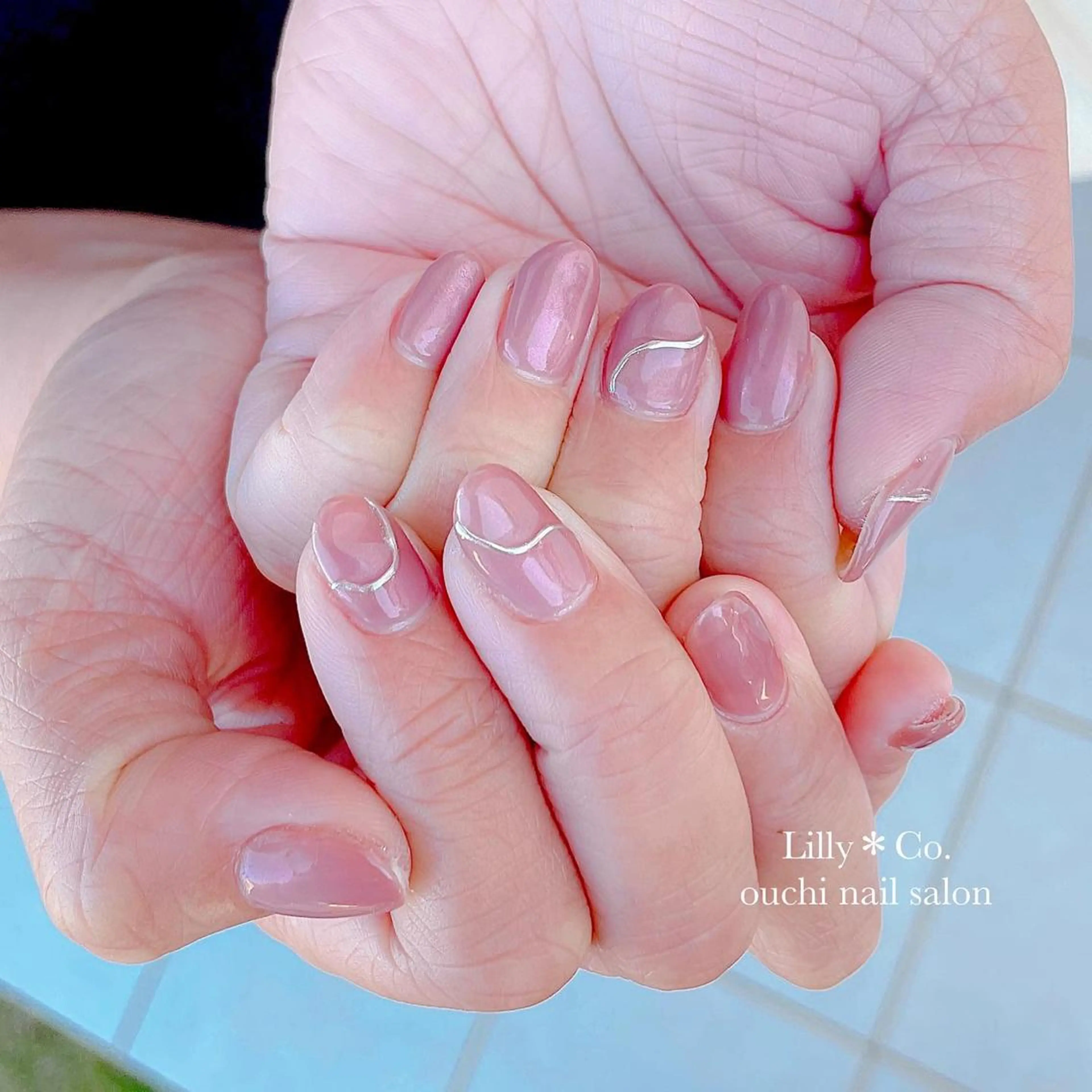 ネイル ハンドネイル ハンドケア Lilly Co.のネイルデザイン