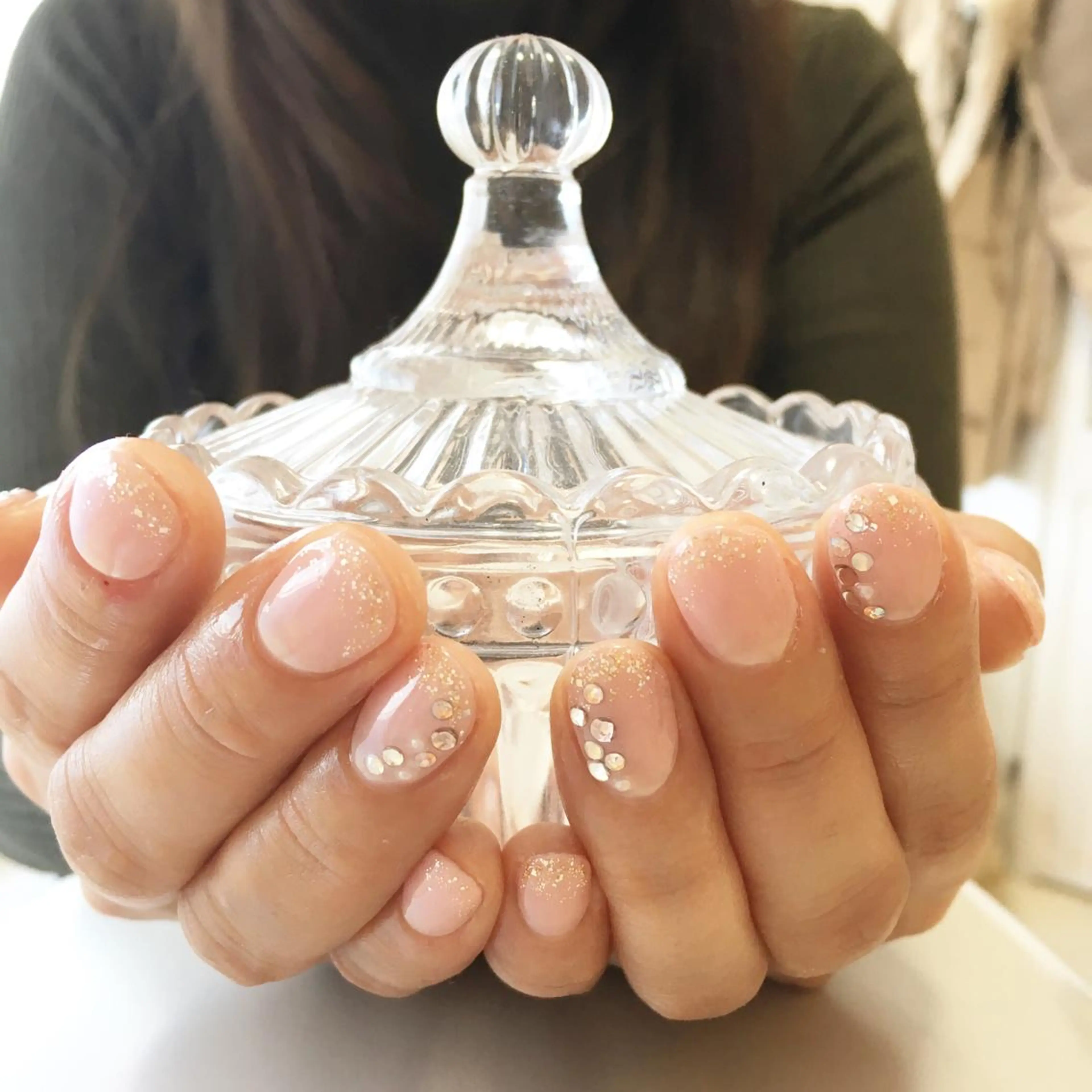 ネイル Petit Fleur所属・青柳 亜梨奈のマツエク・マツパデザイン